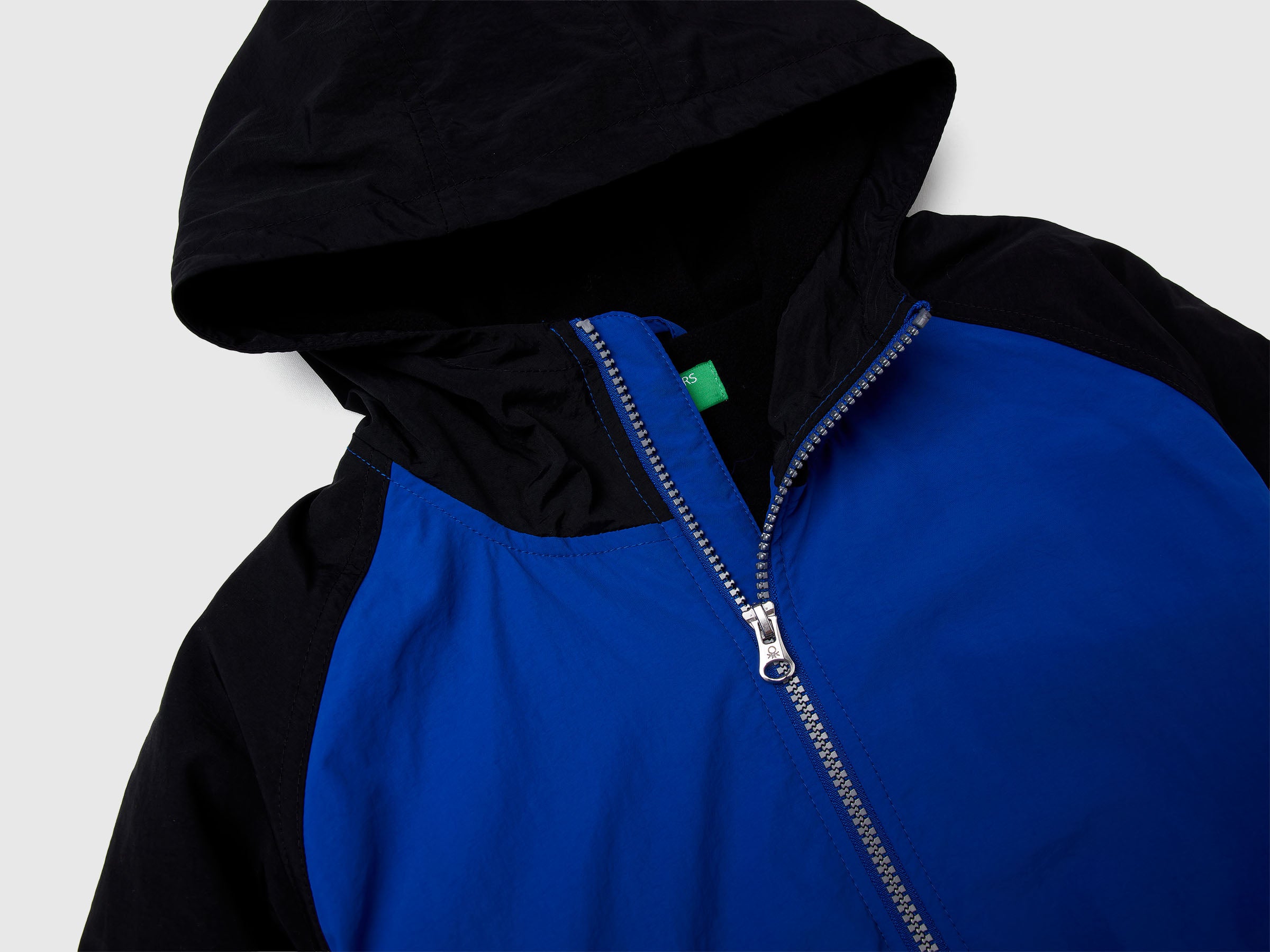 United Colors of Benetton Giacca Nylon con Cappuccio in Pile