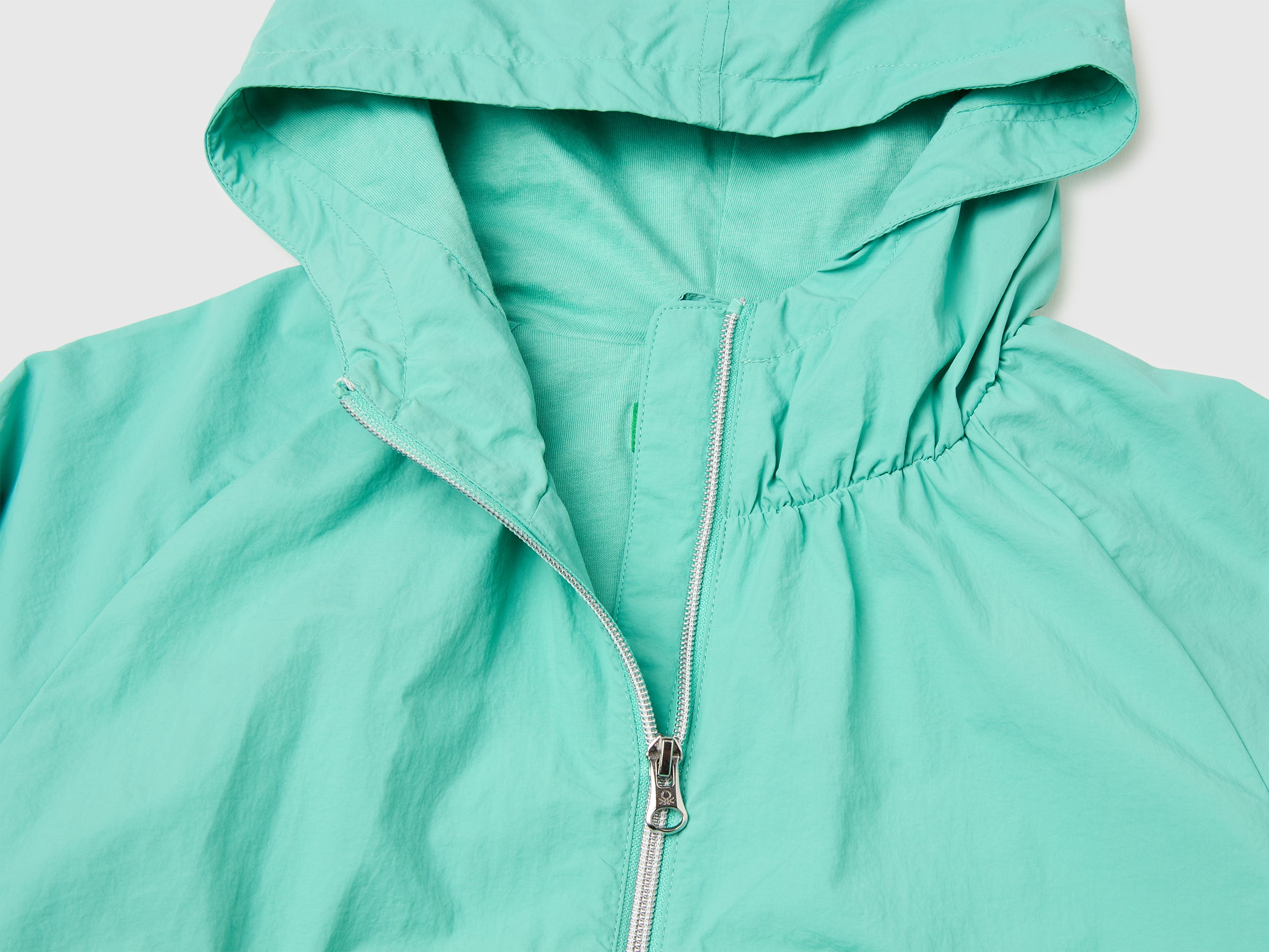 United Colors of Benetton giacca Rain Defender nylon cappuccio