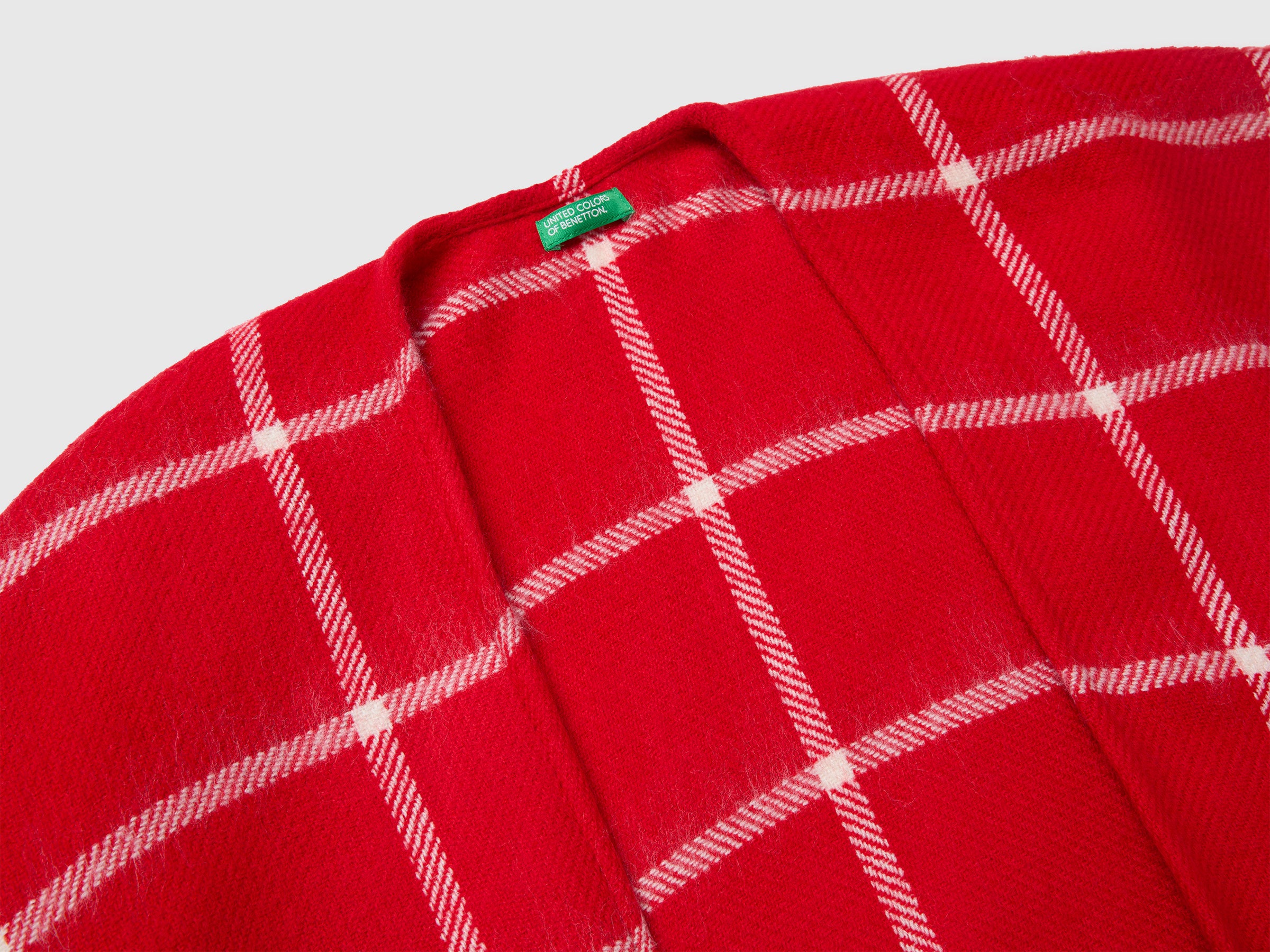 United Colors of Benetton mantella jacquard quadri con frange