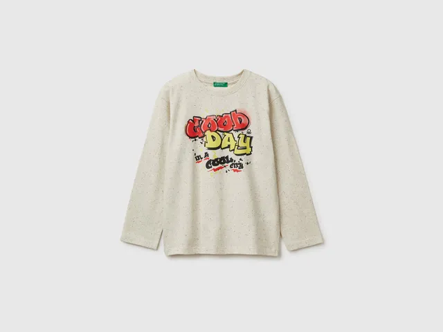 United Colors of Benetton T-Shirts Maglietta Cotone Stampa Graffiti