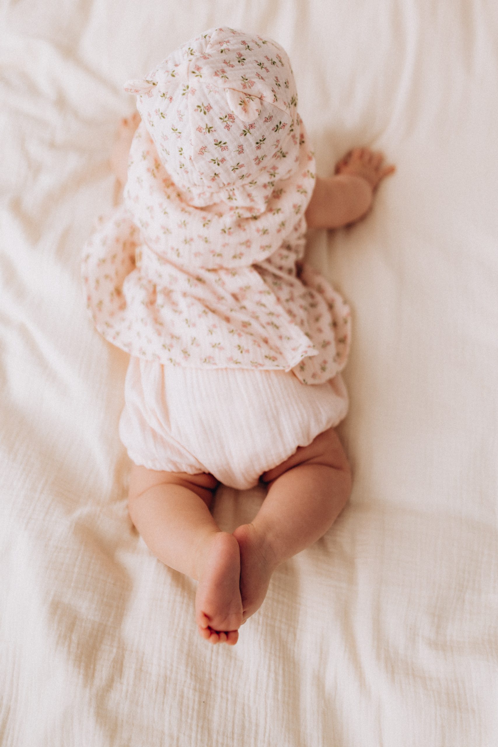 Woolly Organic Baby Sets Girl's Blouse with Bloomers completino Stay in Bloom mussola
