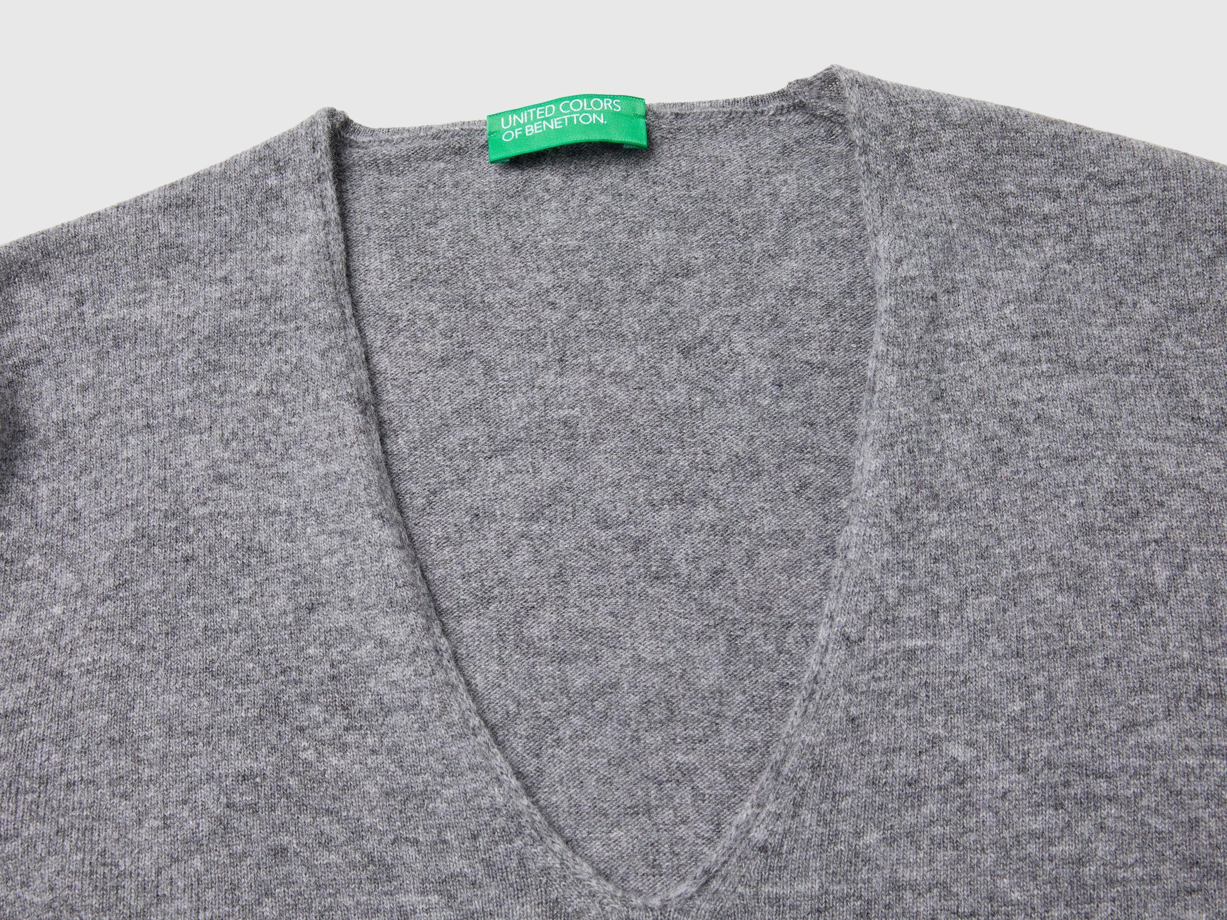 United Colors of Benetton Maglione Scollo V Lana Merino Grigio