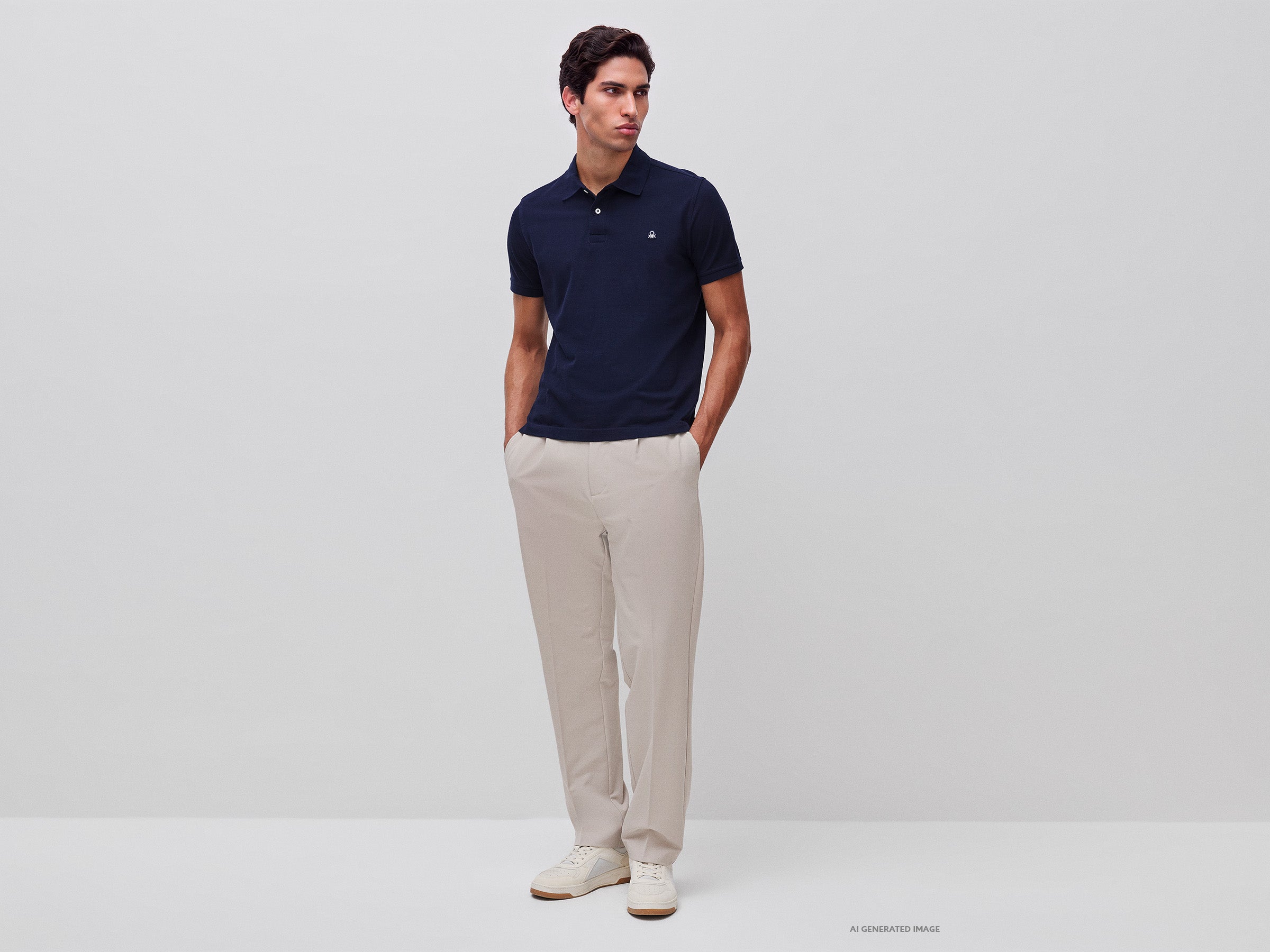 United Colors of Benetton Pantaloni lunghi con pince tessuto stretch
