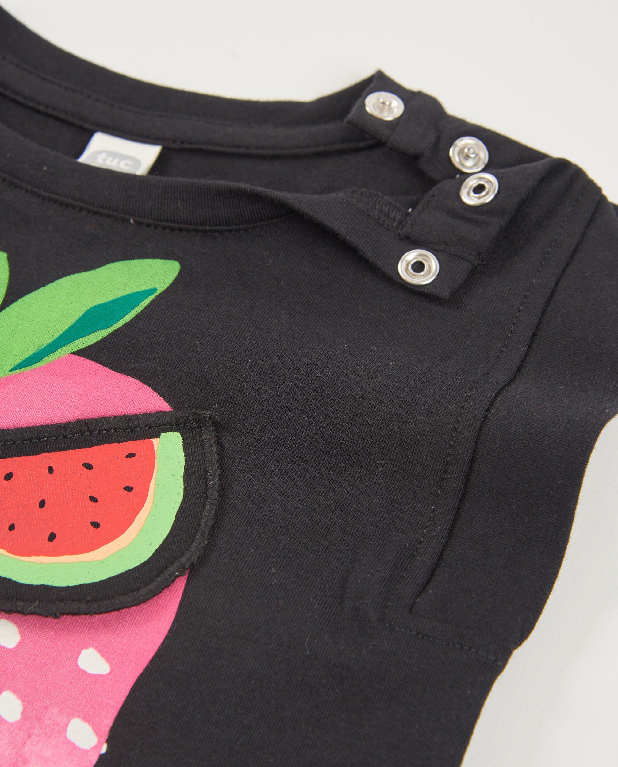 TucTuc Magliette t-shirt bambina nera stampa fragola