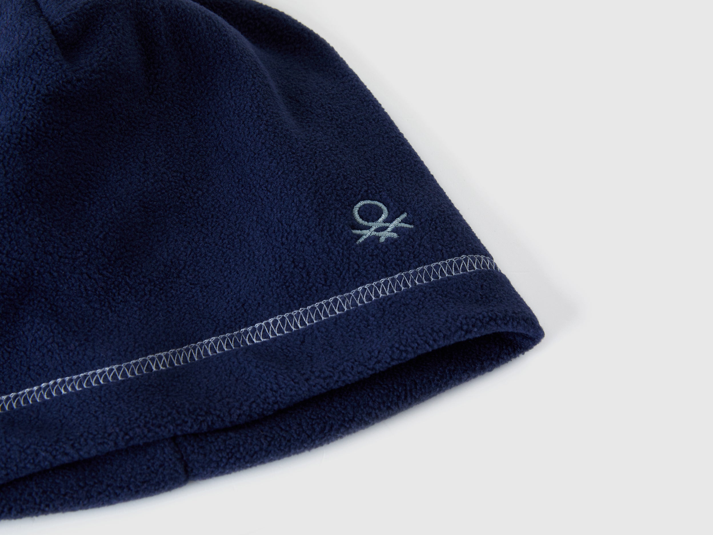 United Colors of Benetton Fleece cap berretto pile logo ricamato
