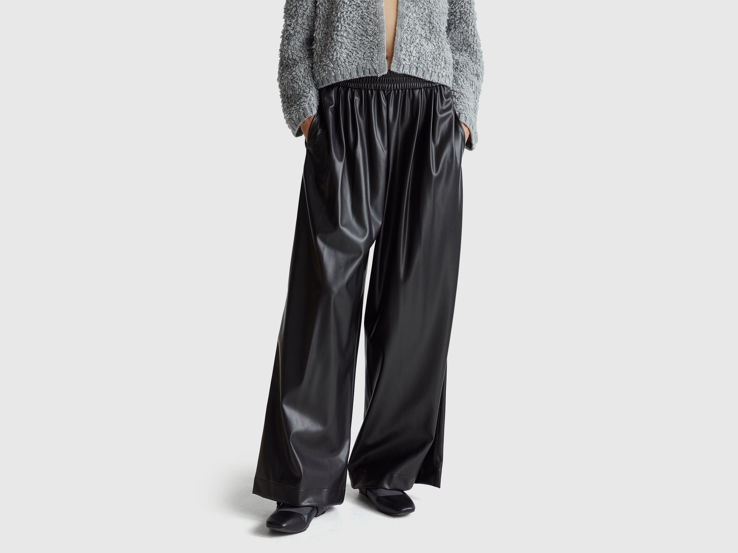 United Colors of Benetton Pantaloni ecopelle regular taglia S