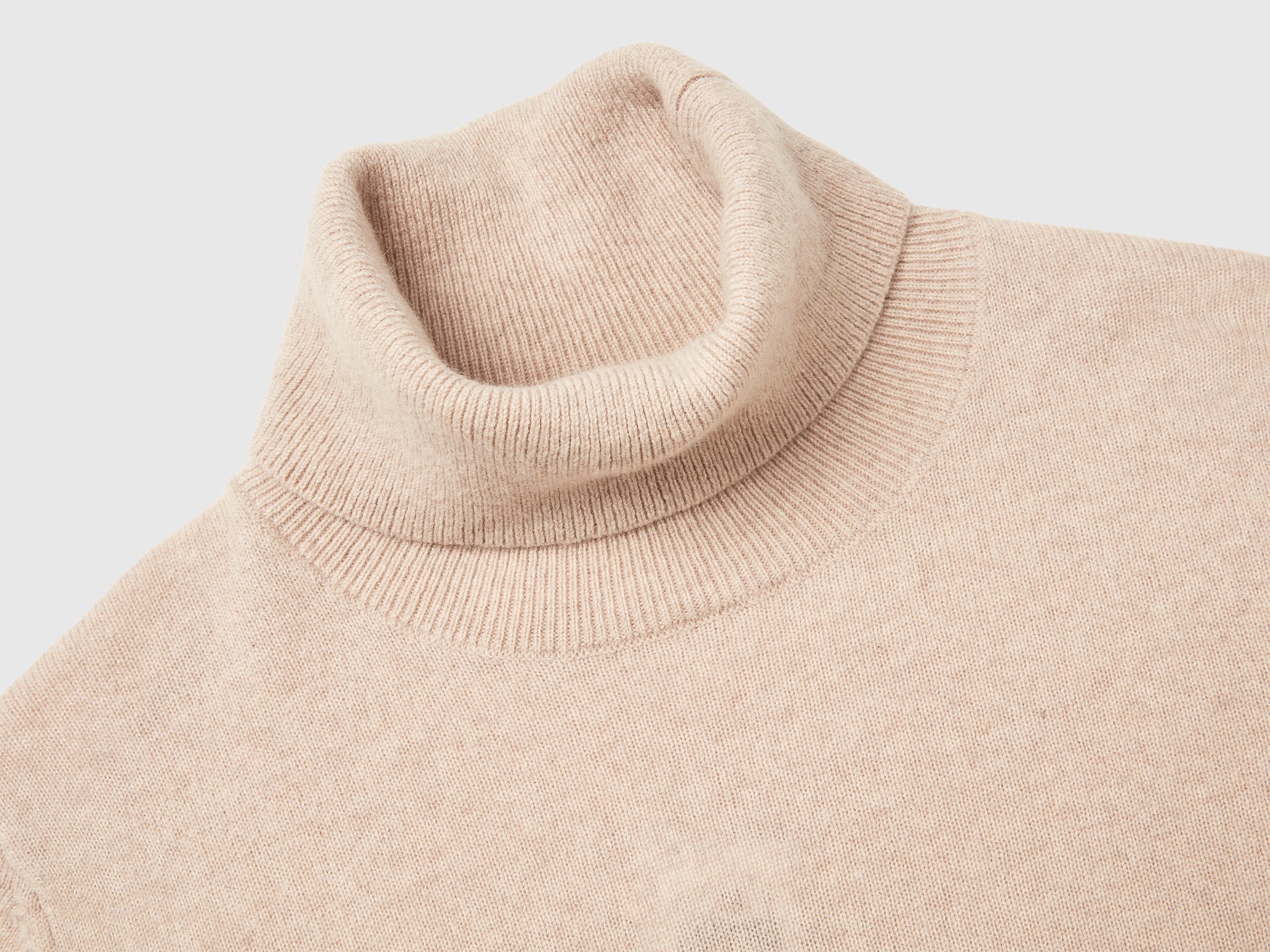 United Colors of Benetton maglione dolcevita cashmere beige