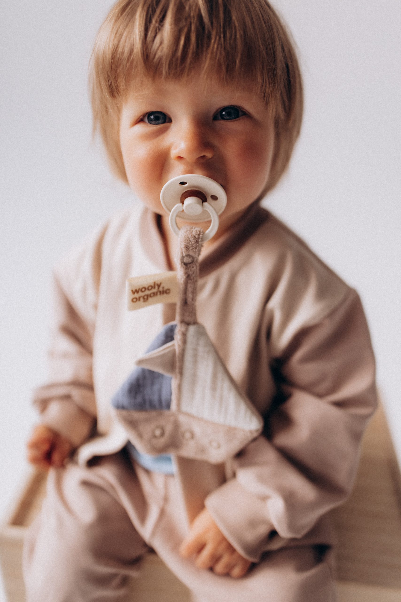 Woolly Organic Baby Bibs Pacifier Holder Boat SS27 portaciuccio