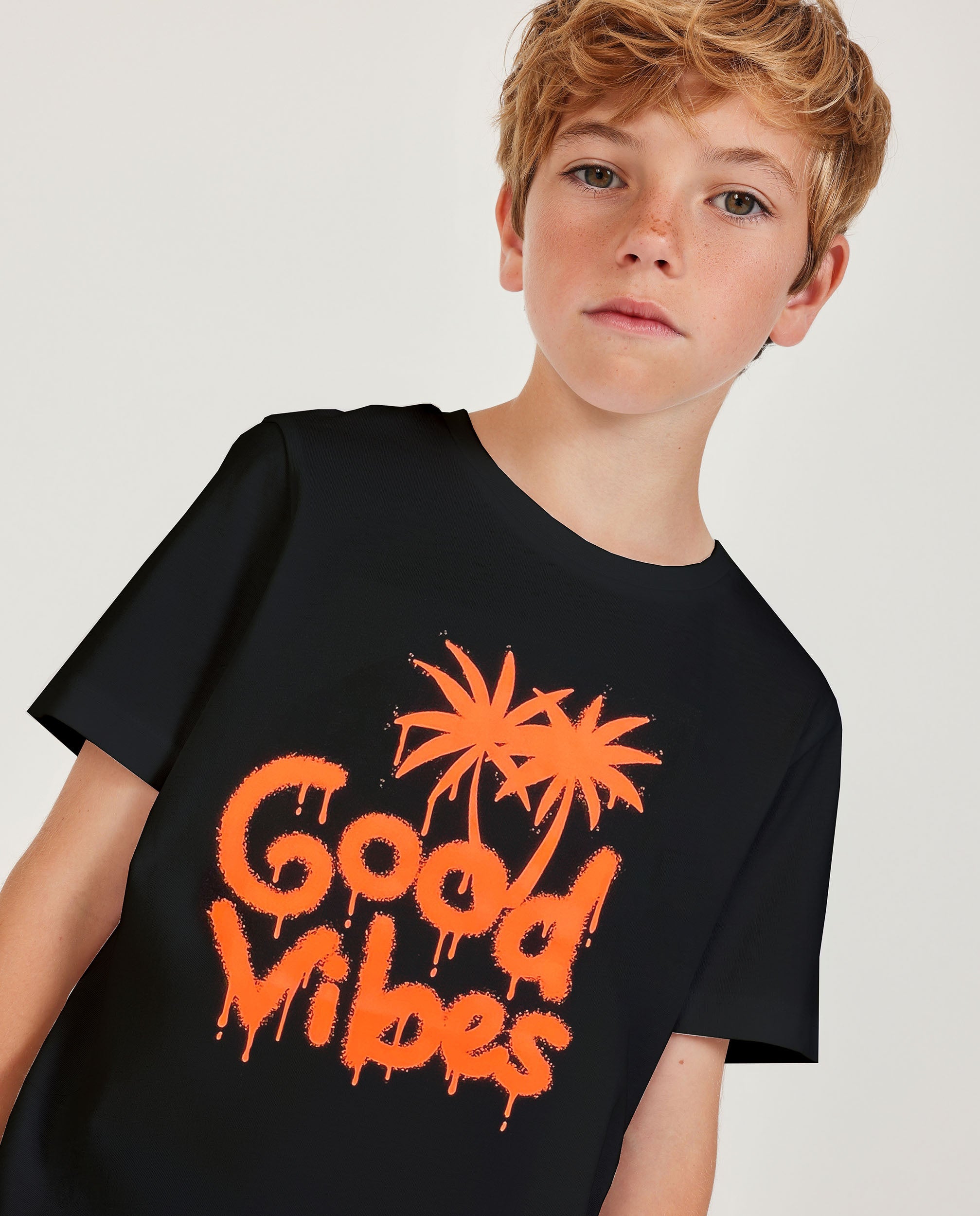 TucTuc Magliette t-shirt bambino nera Good Vibes 4 anni