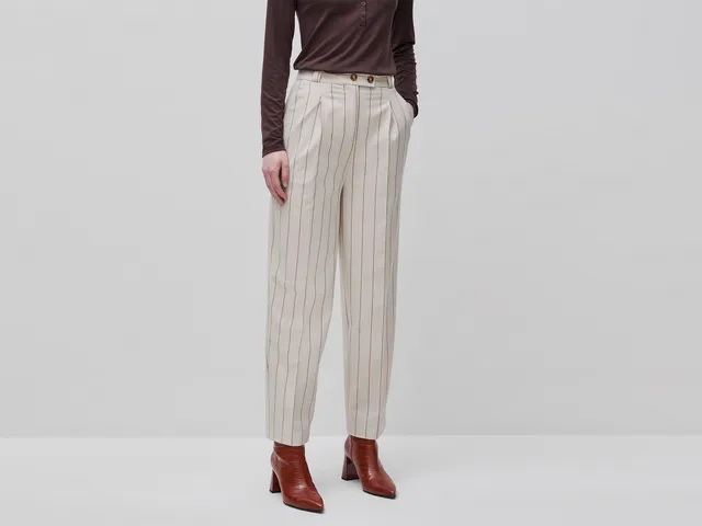 United Colors of Benetton Carrot-Fit Pantaloni Gessati Taglia 42