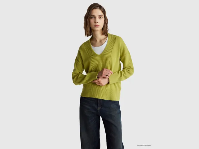 United Colors of Benetton Maglione Scollo V Pura Lana Taglia M
