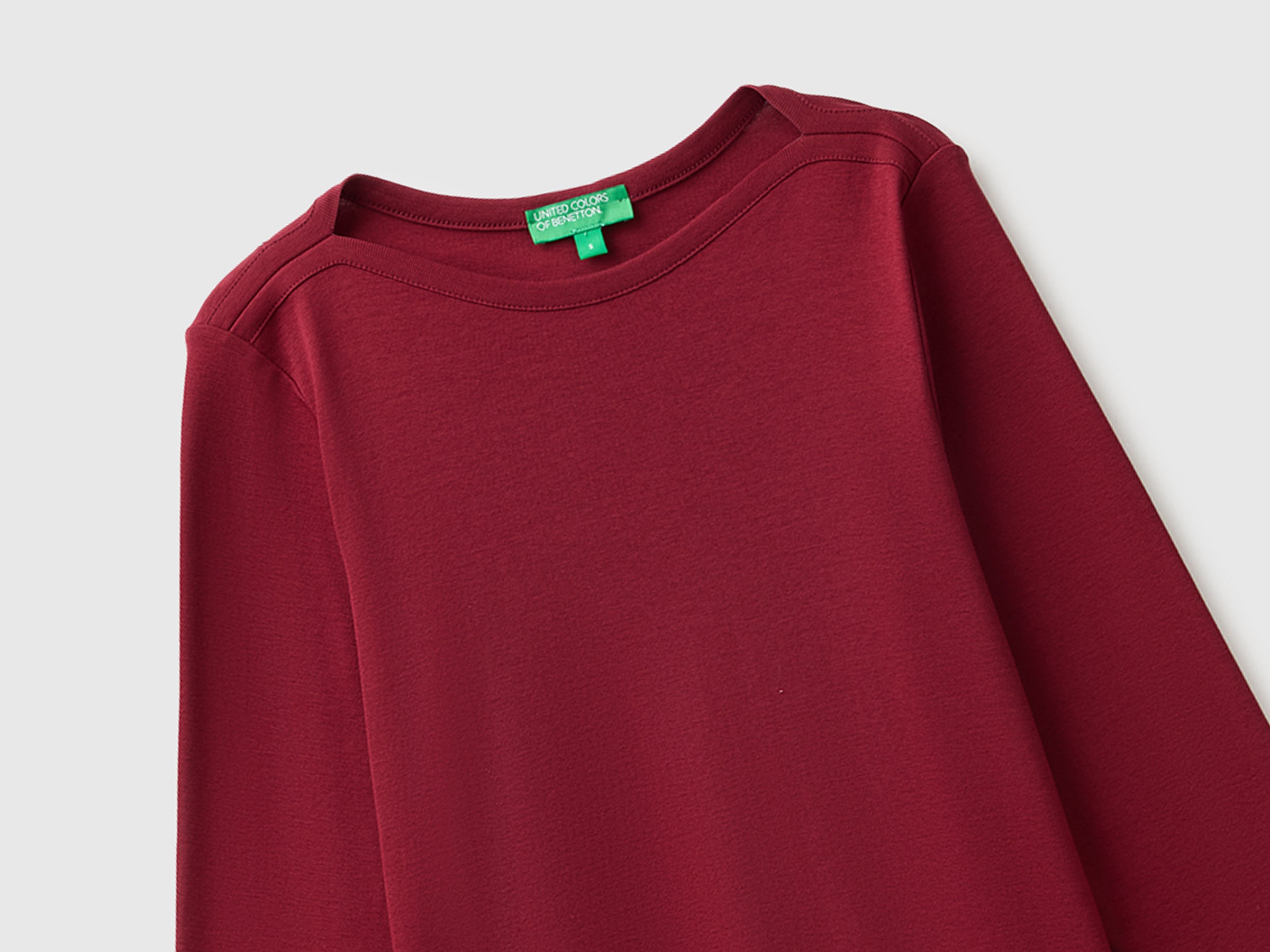 United Colors of Benetton Maglietta Scollo Barca Cotone Slim