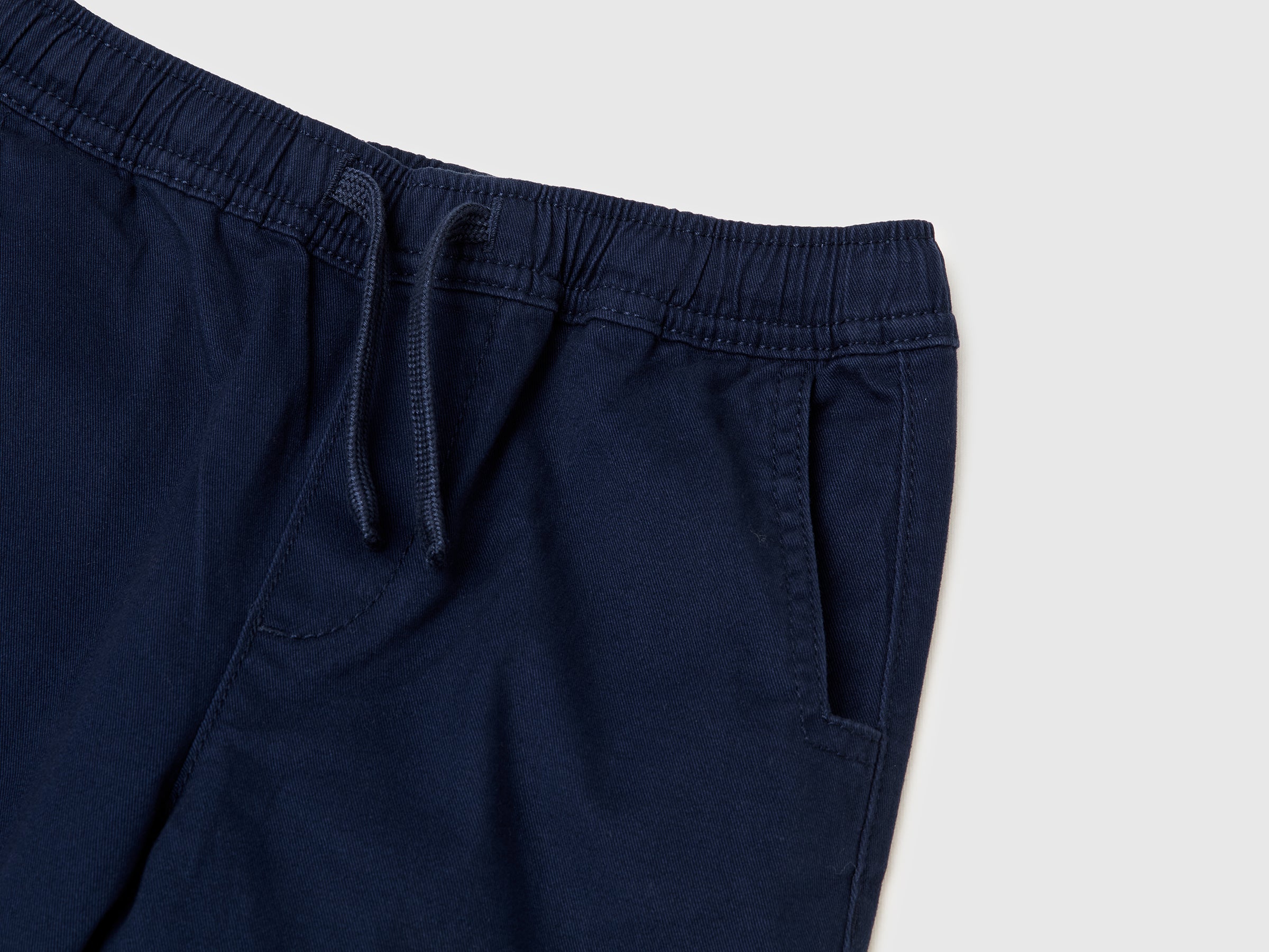 United Colors of Benetton Joggers cotone elasticizzato 104