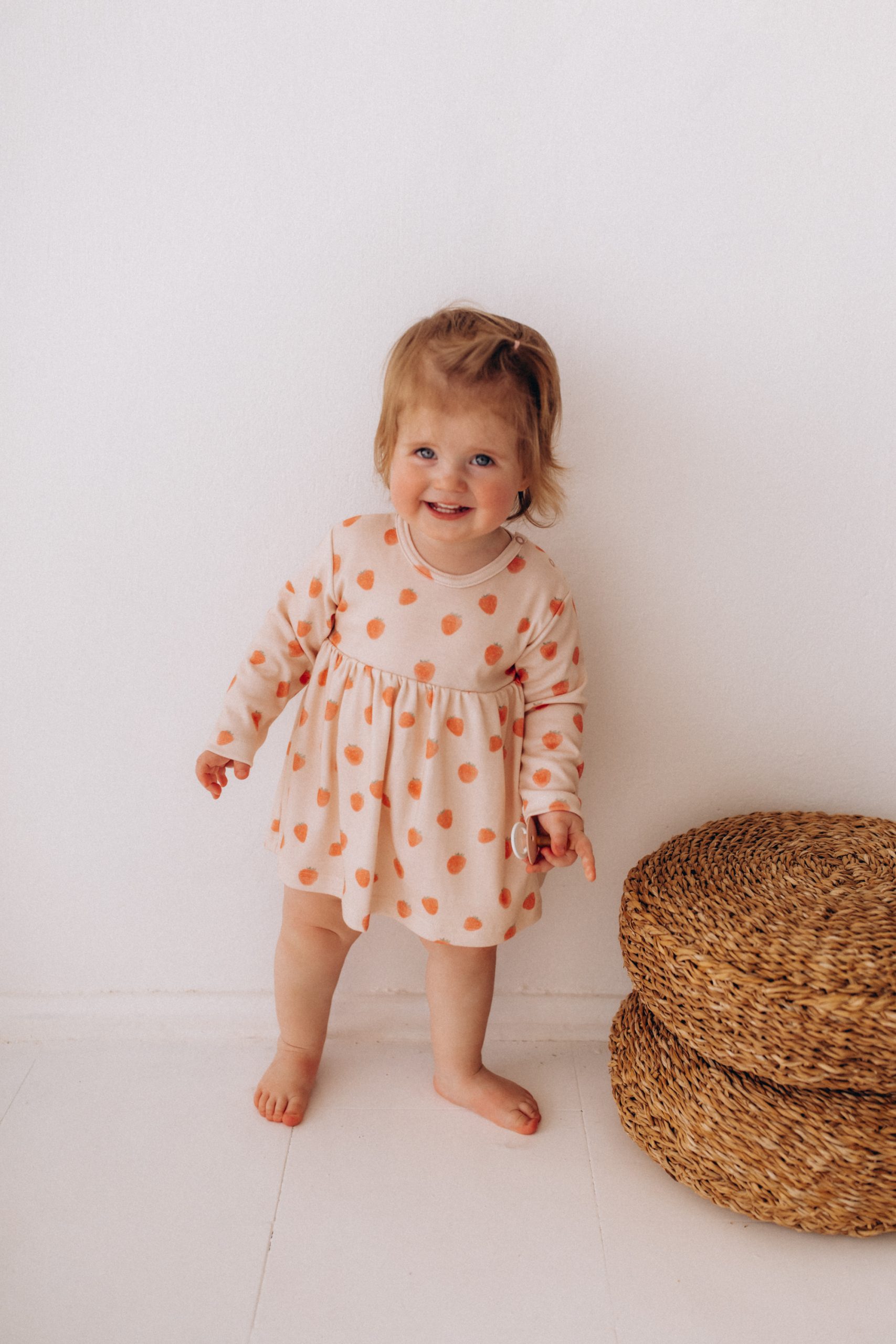 Woolly Organic Longsleeve Baby Dress body vestito fragole bio