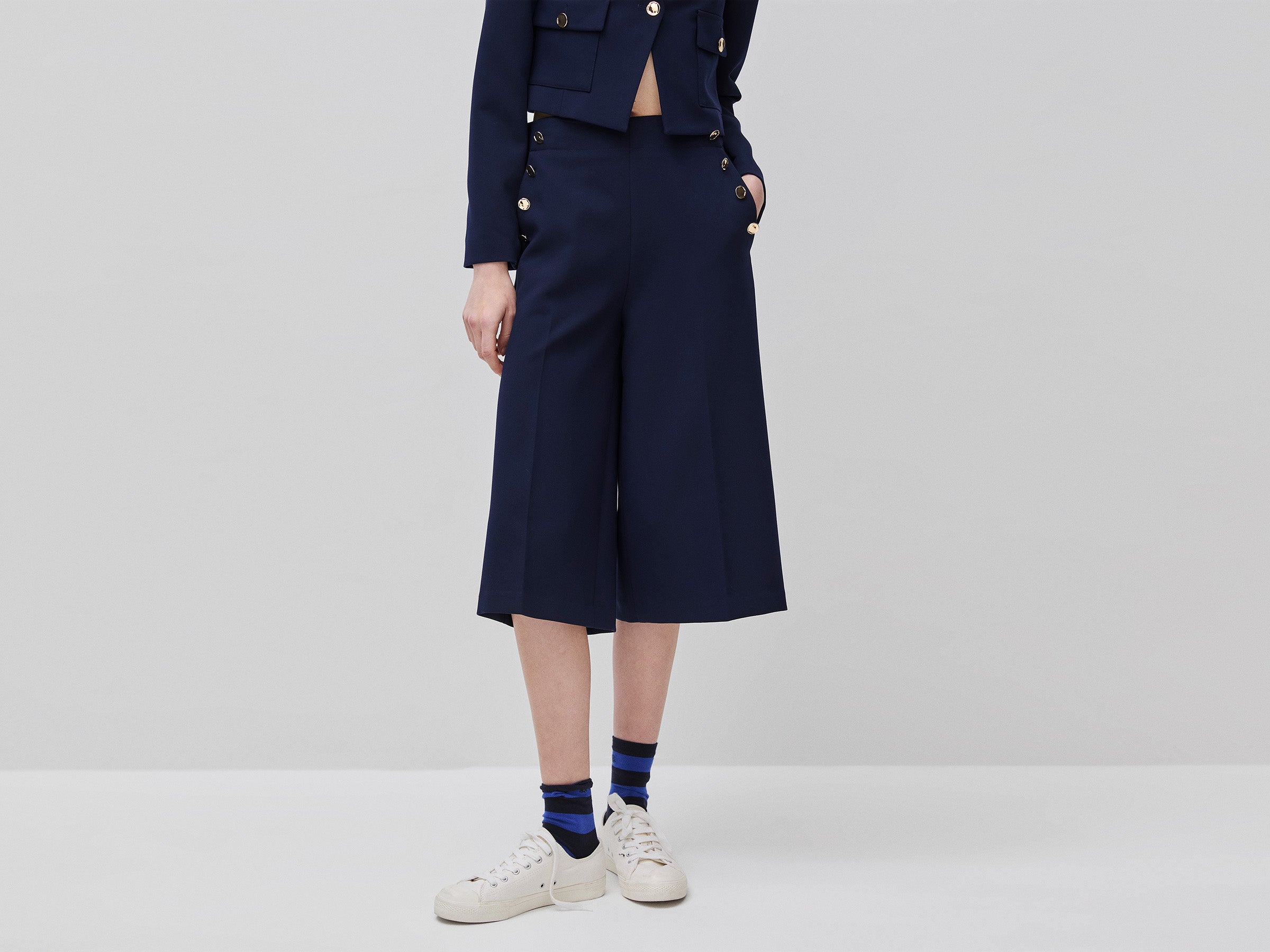 Benetton Trousers Bermuda sailor pantaloncini viscosa