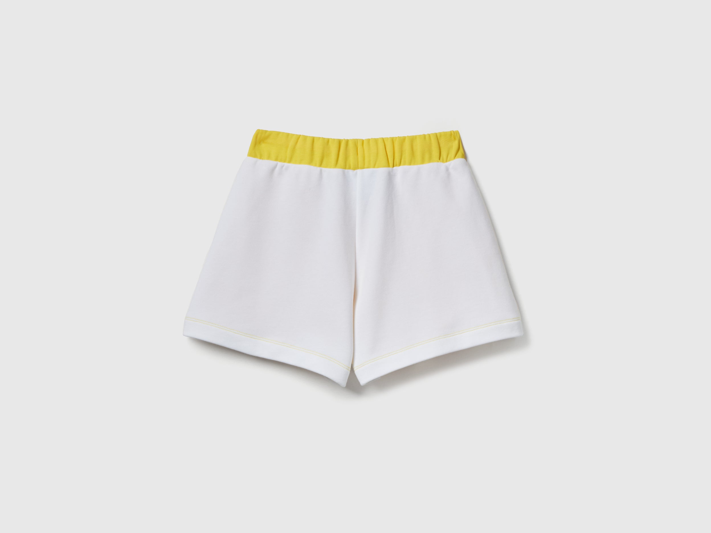 United Colors of Benetton Sweatshirts Pantaloncini felpa Stranger M
