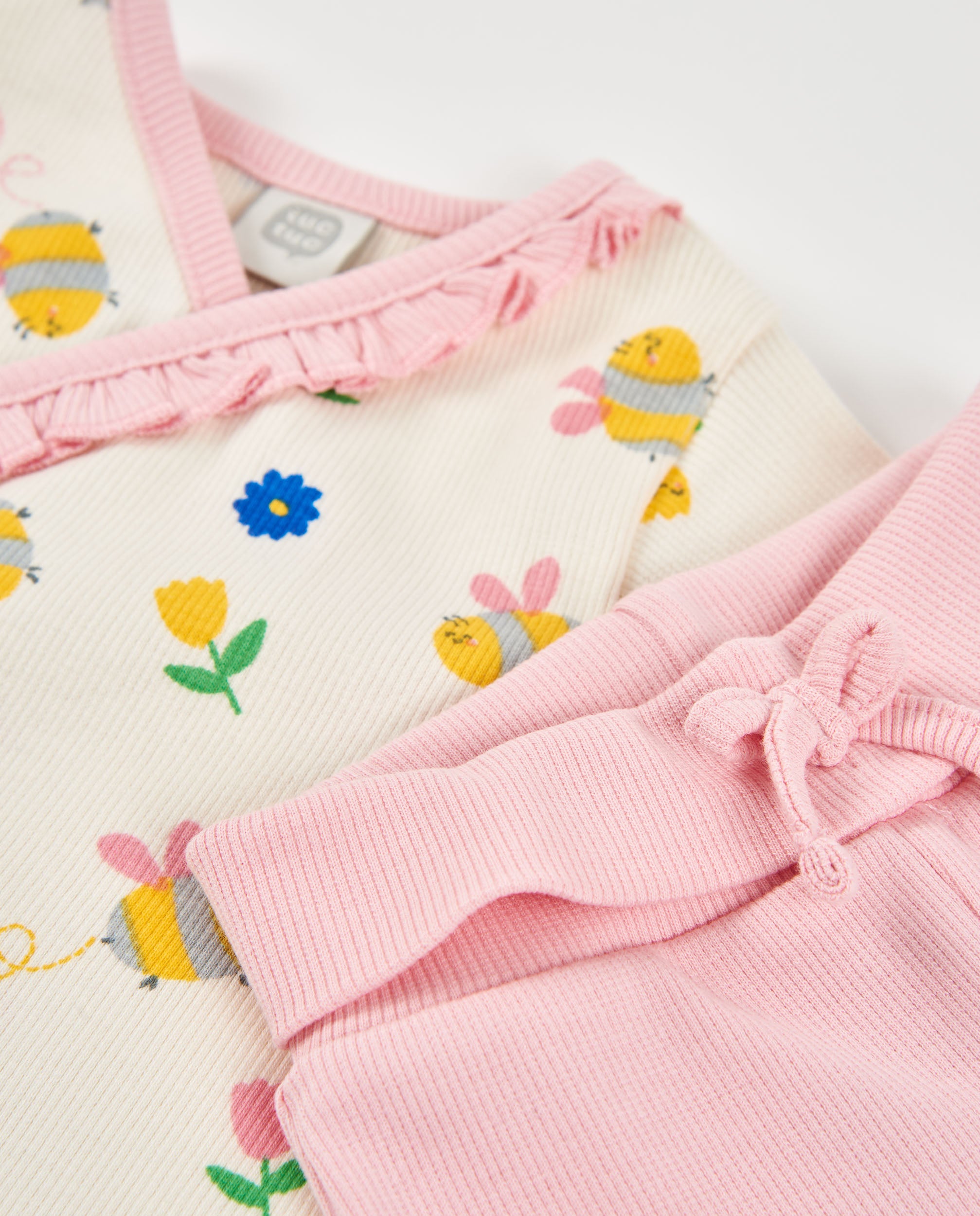 TucTuc Completi completo maglia neonata beige 2 pezzi laterale