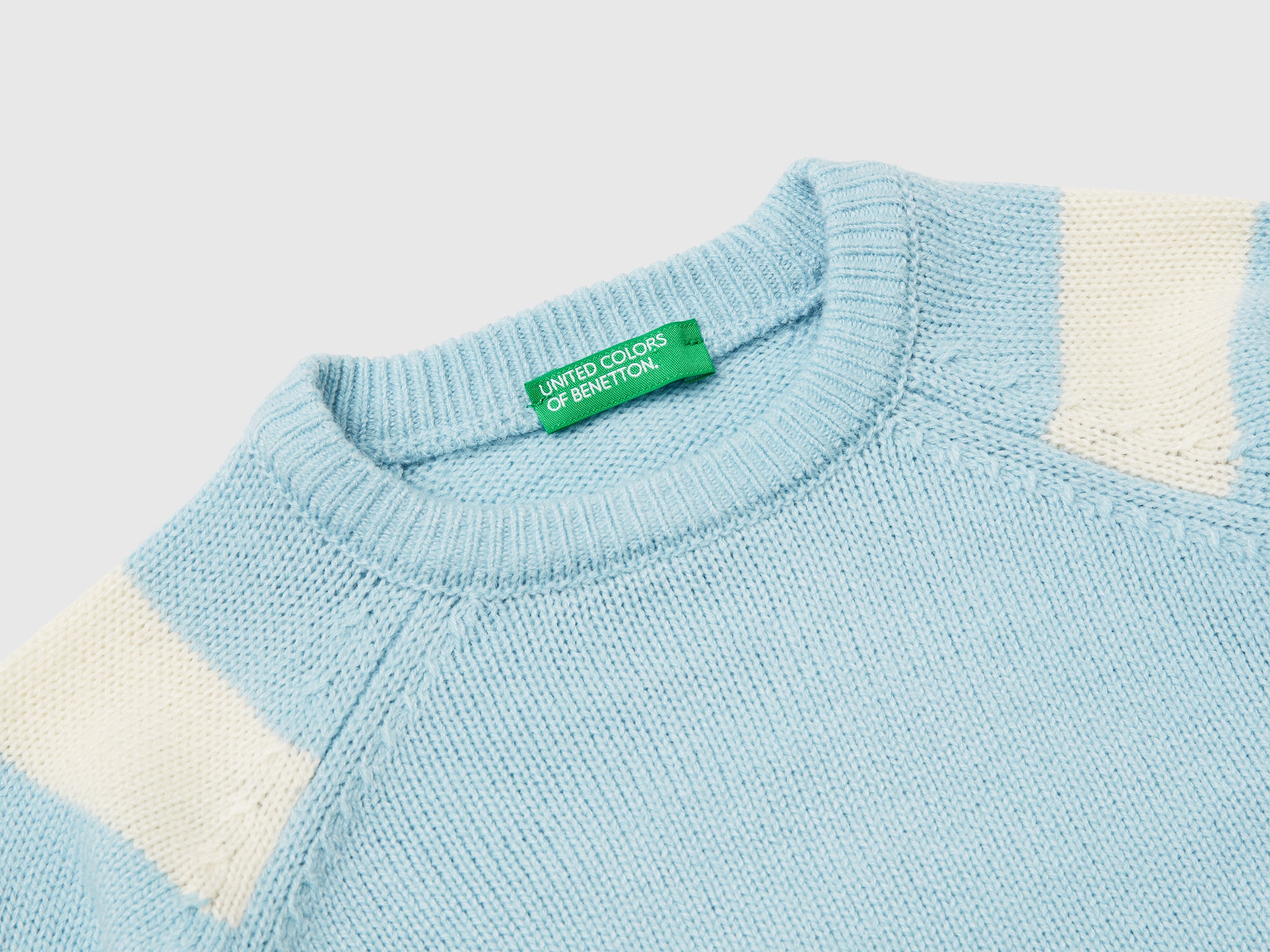 United Colors of Benetton maglione color block girocollo 104