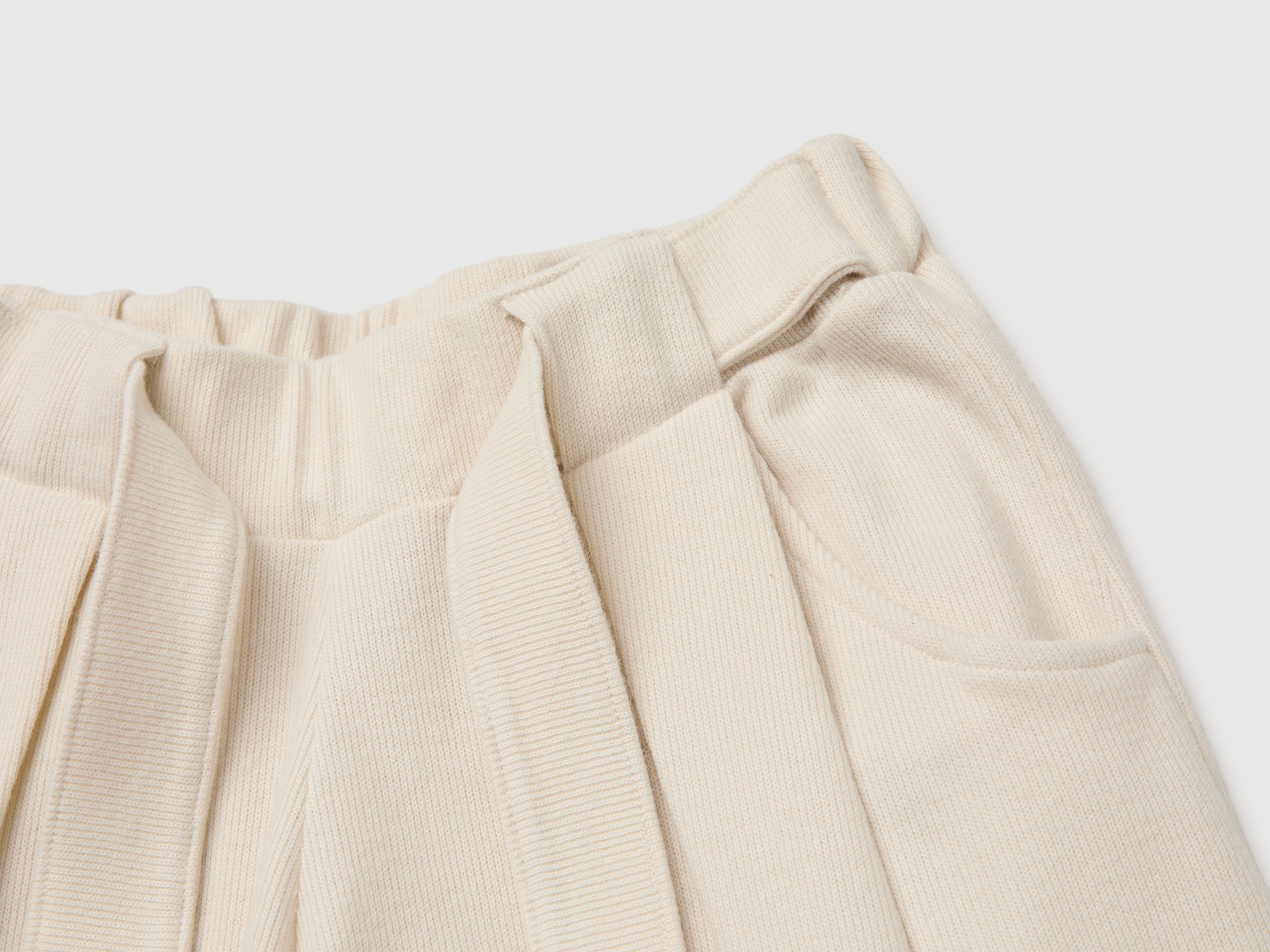 United Colors of Benetton Trousers with sash pantaloni cotone gamba larga
