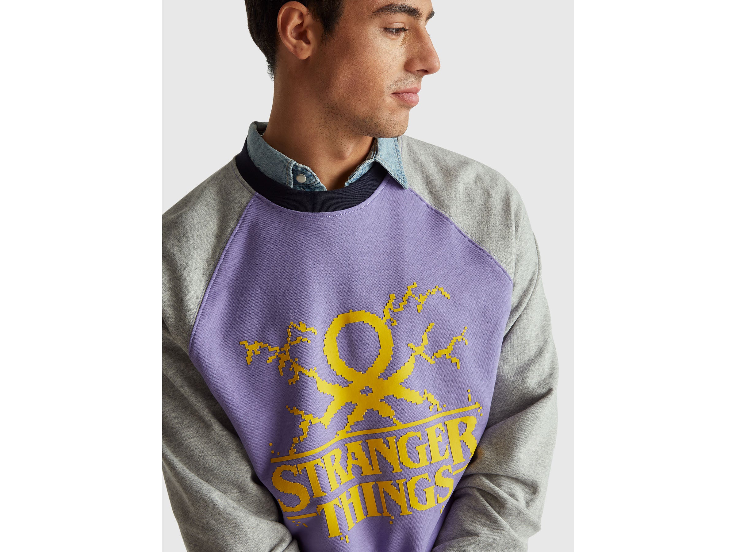 Benetton Felpa Stranger Things girocollo relaxed fit