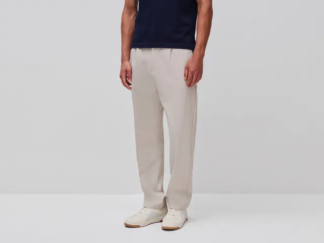 United Colors of Benetton Pantaloni lunghi con pince tessuto stretch