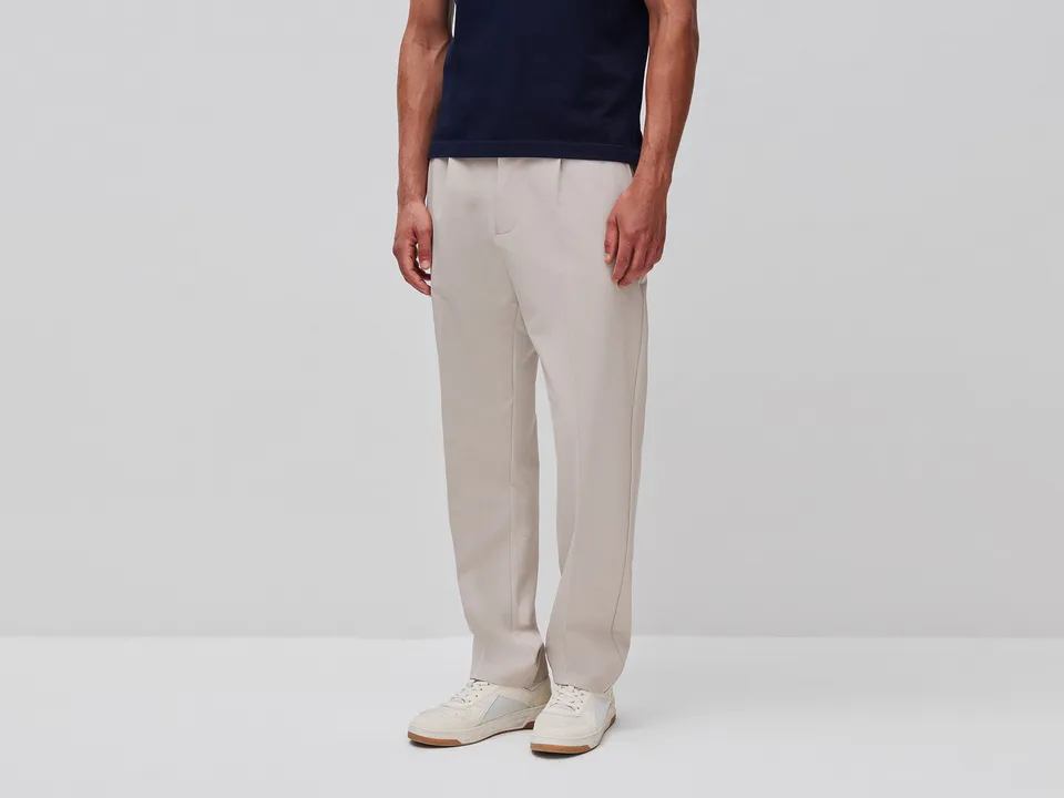 United Colors of Benetton Pantaloni lunghi con pince tessuto stretch