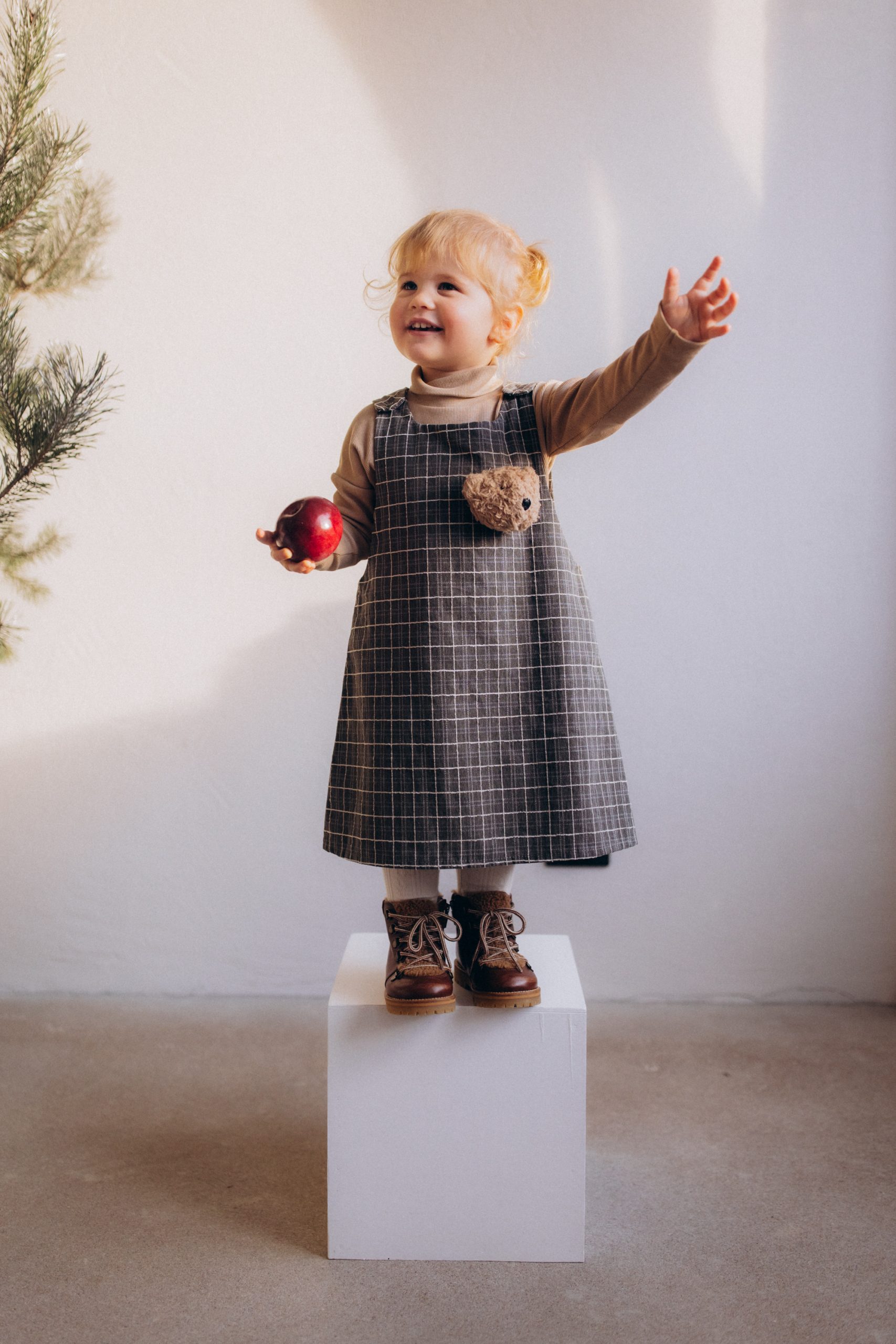 Woolly Organic AW25 vestito bambina grembiule teddy bio