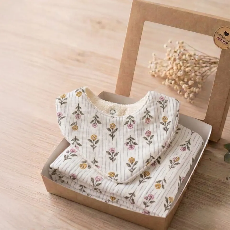 Petite Citrouille Les Essentiels Hortense box bavaglio+lange