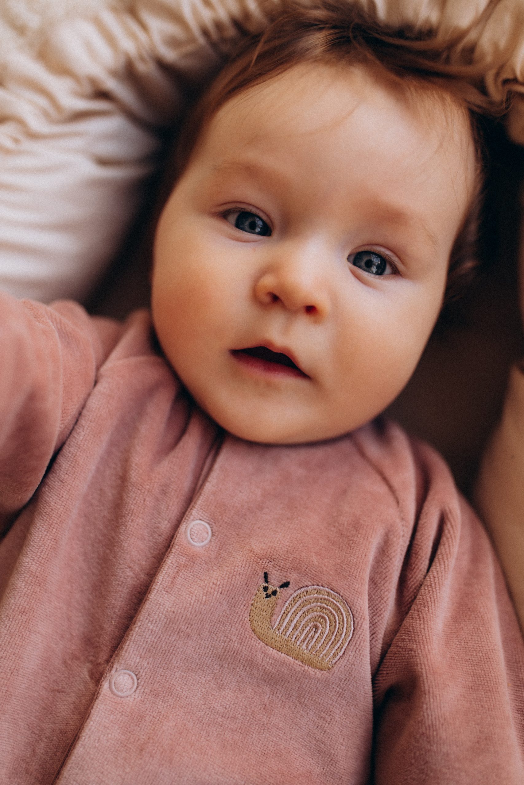 Woolly Organic Embroidered Sleepsuit tutina velluto ricamata AW26
