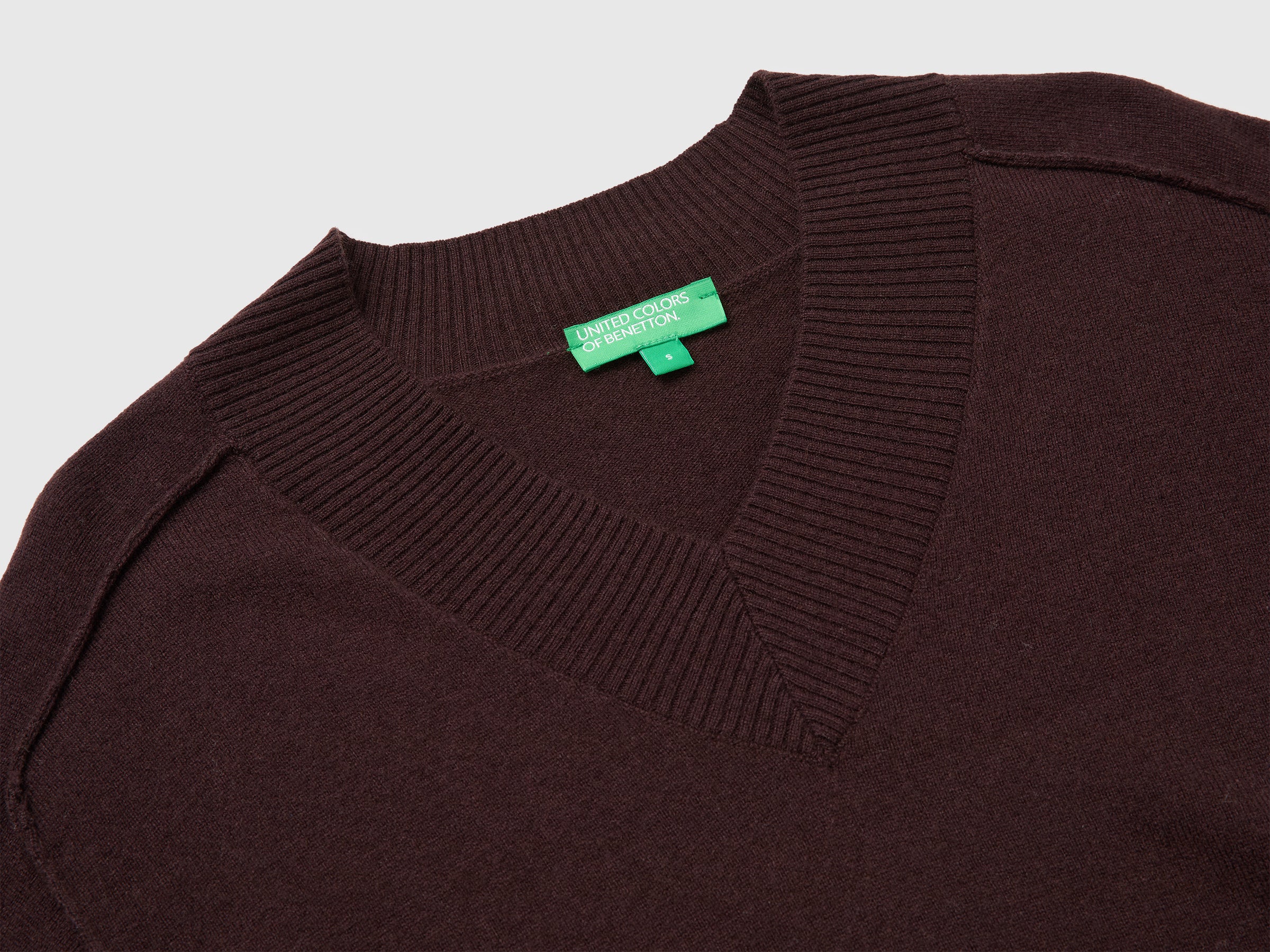 United Colors of Benetton maglione scollo a V lana viscosa cashmere