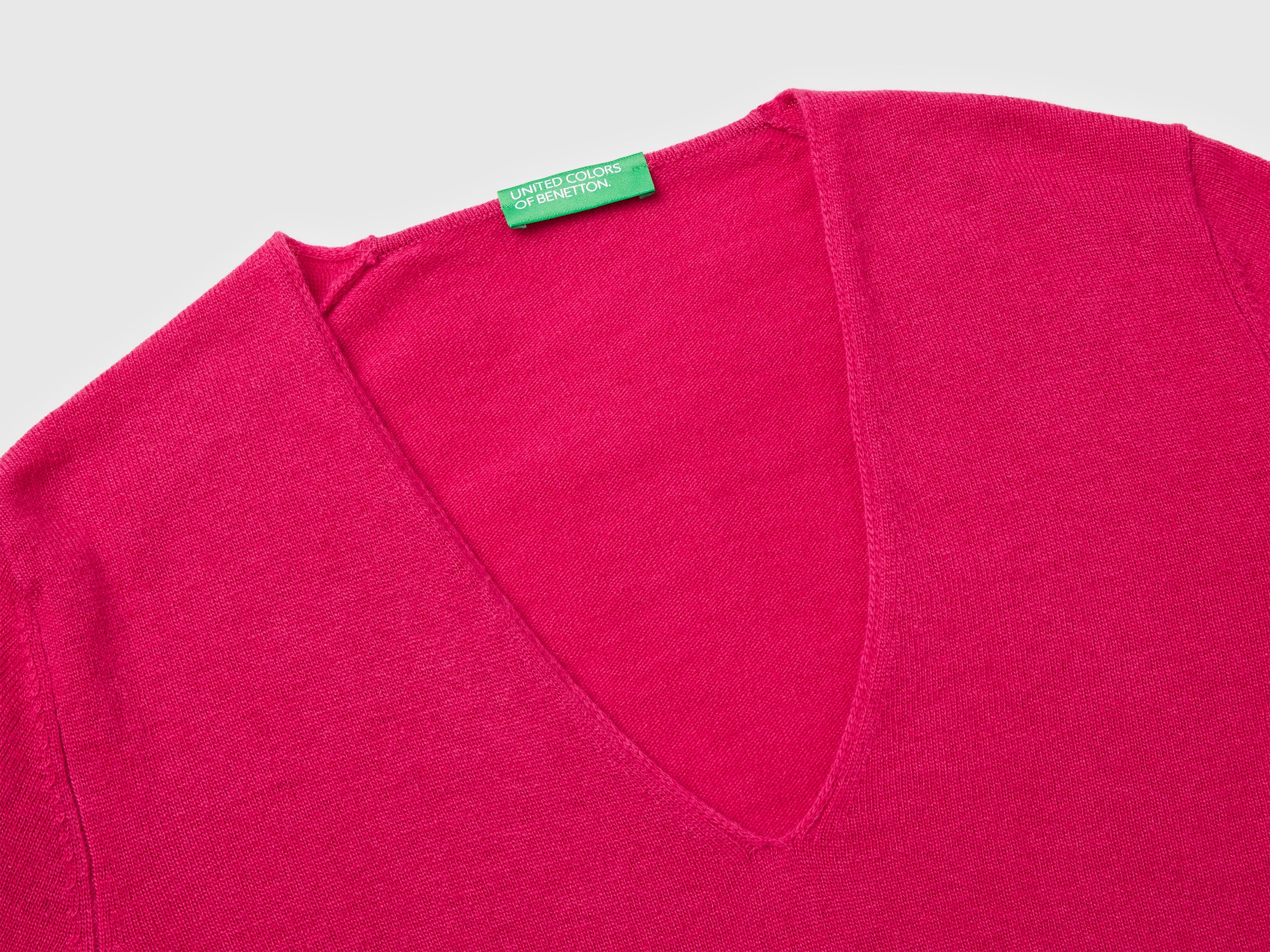 United Colors of Benetton Maglione Fucsia Lana Merino Scollo V