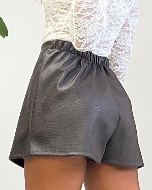 Sottosopra fi23 shorts ecopelle finta gonna Nero TU
