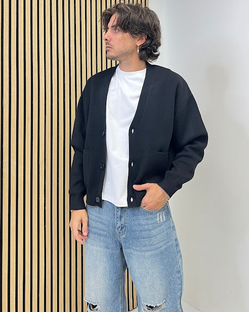 Sottosopra ANW86021 cardigan uomo scollo a V nero boxy fit