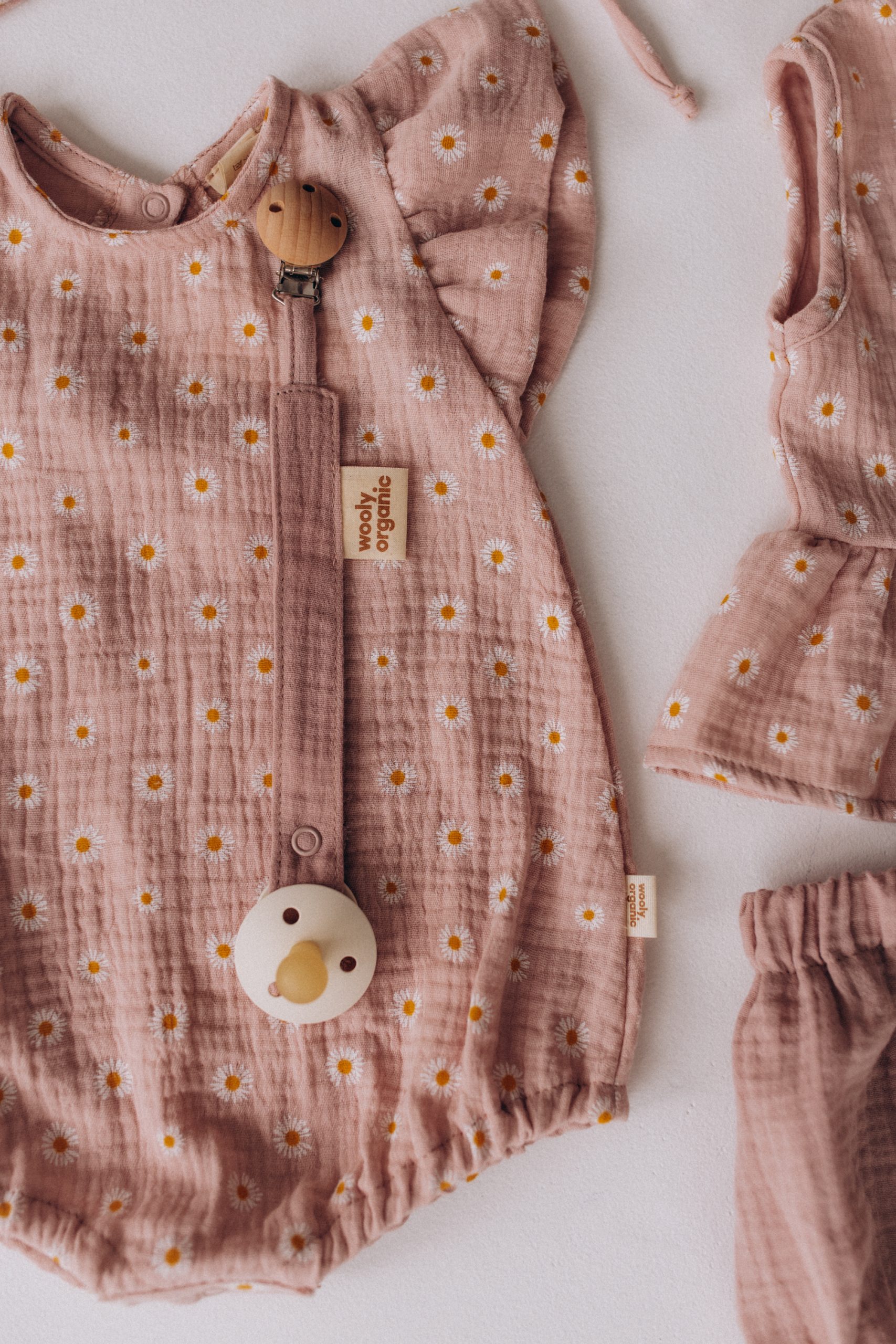 Woolly Organic Romper Wings pagliaccetto mussola margherite