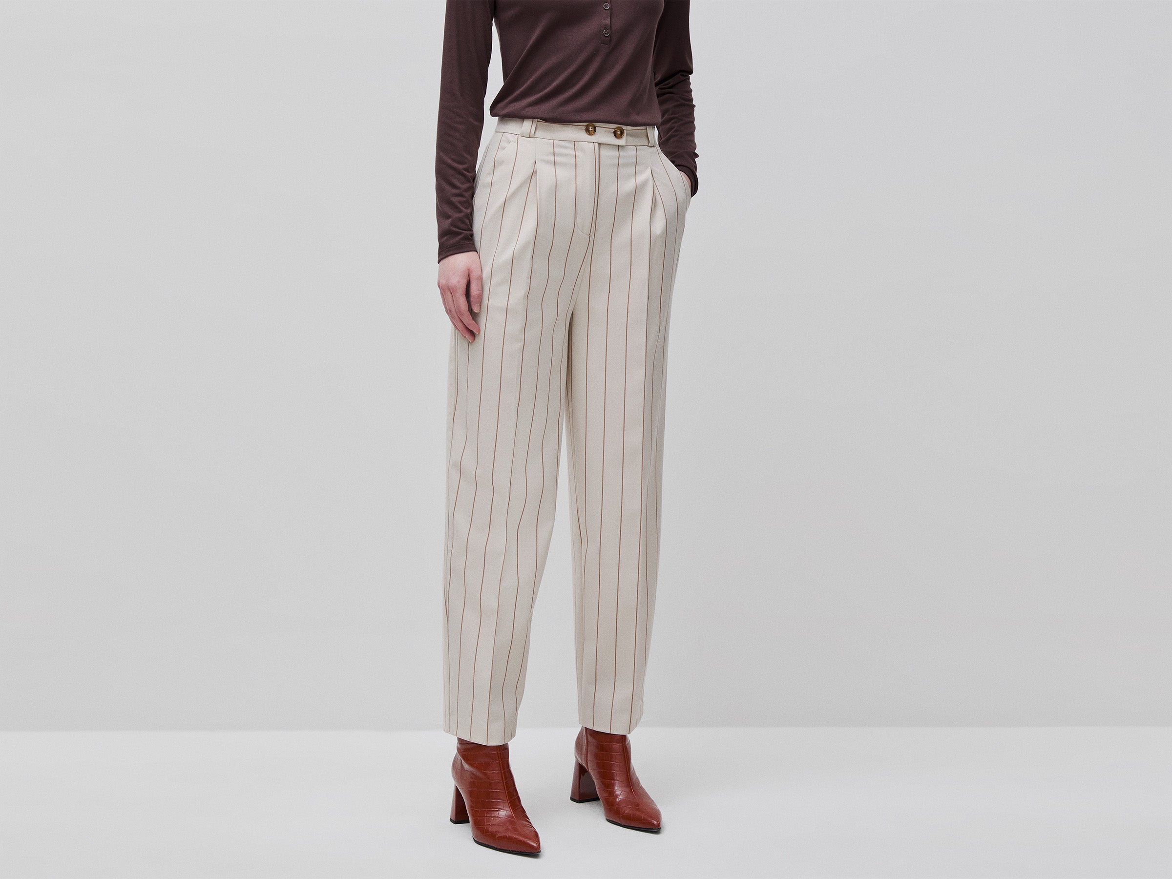 United Colors of Benetton Carrot-Fit Pantaloni Gessati Taglia 42