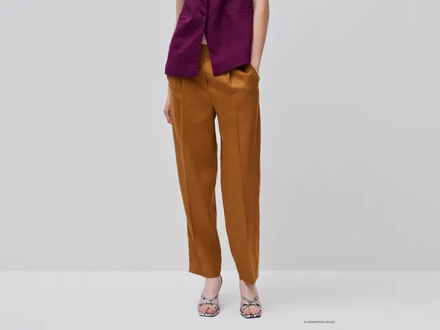 United Colors of Benetton pantaloni lino carrot