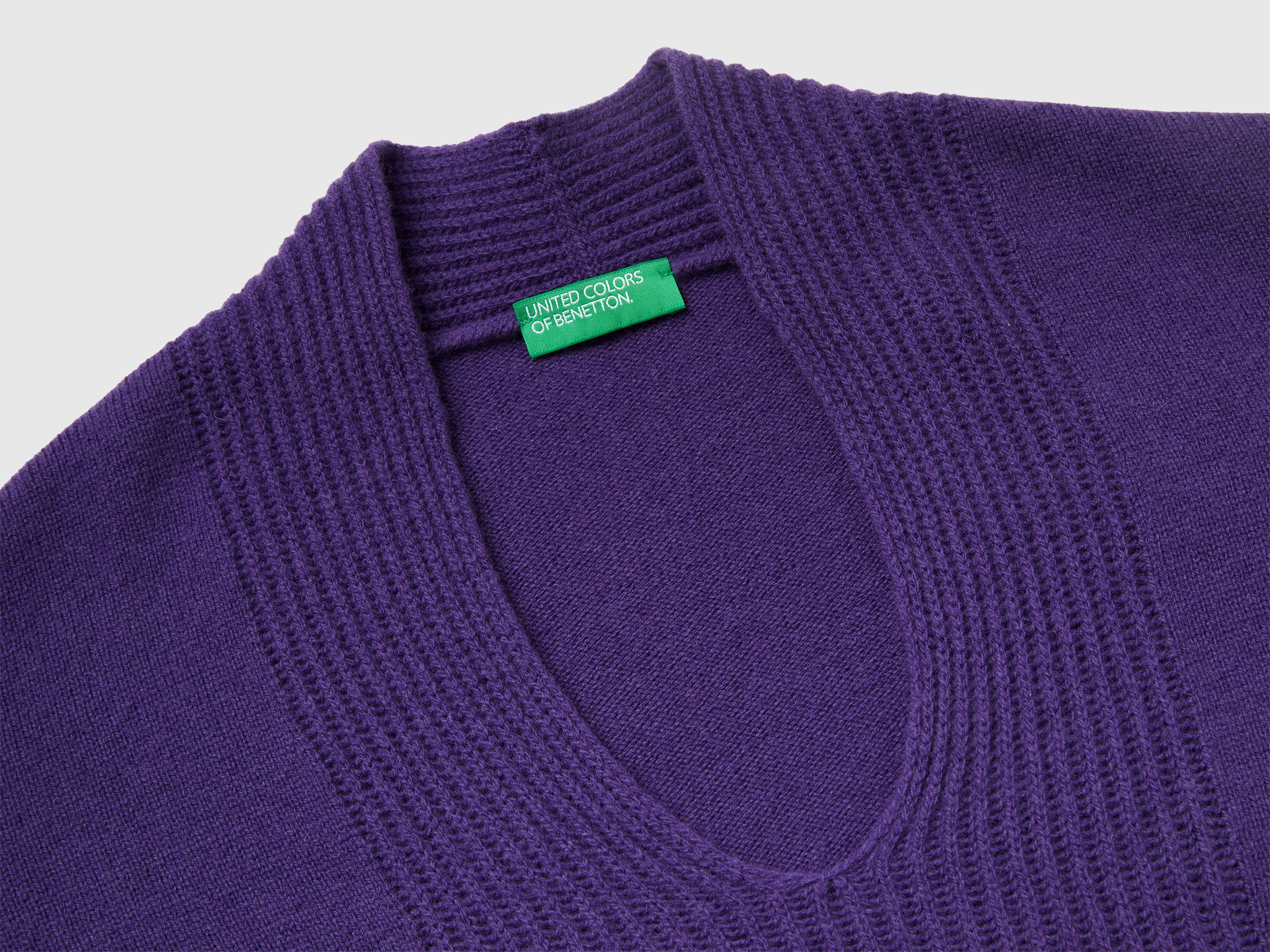 United Colors of Benetton maglione lana scollo V donna
