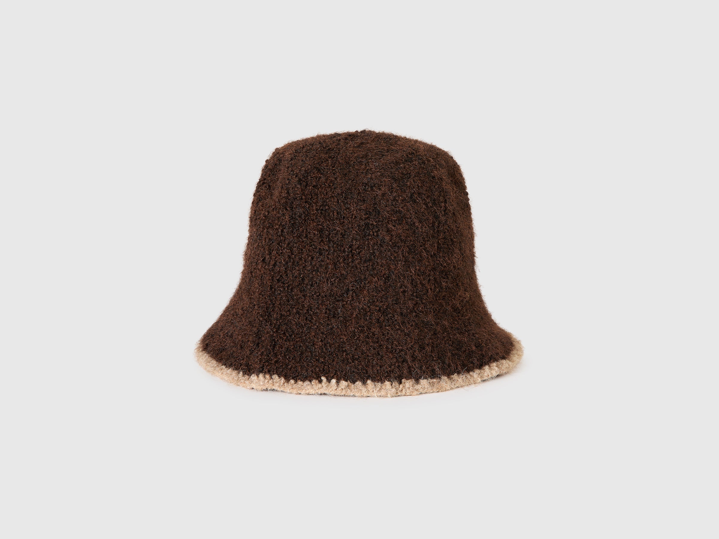 United Colors of Benetton bucket hat cappello bouclé contrasto