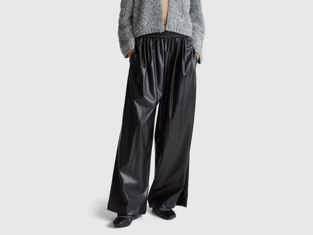 United Colors of Benetton Pantaloni ecopelle regular taglia S