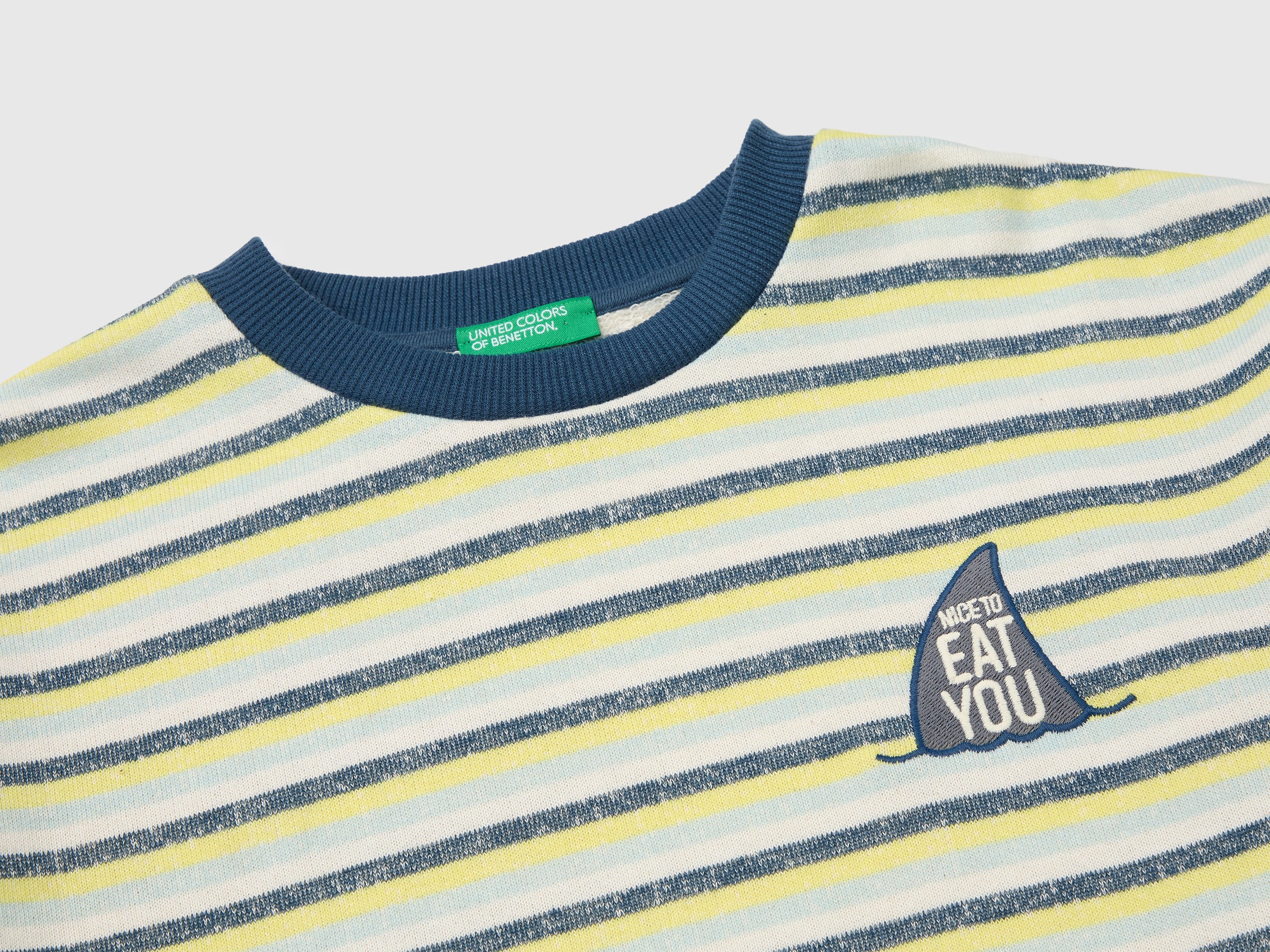 United Colors of Benetton Oversized felpa a righe ricamo