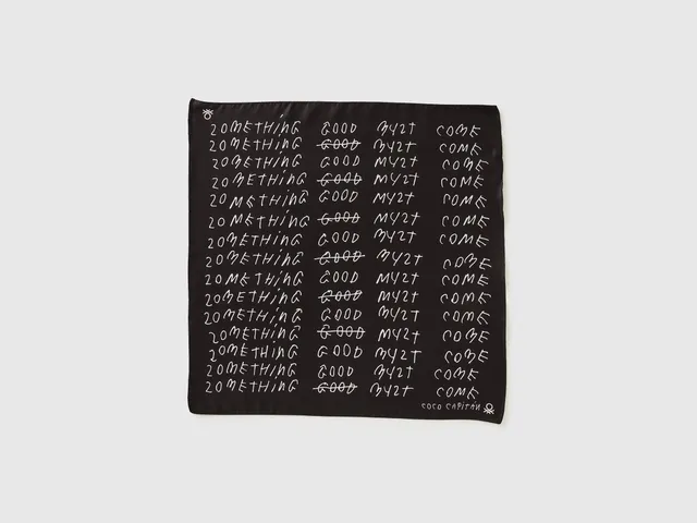 United Colors of Benetton foulard quadrato nero Coco Capitán cotone
