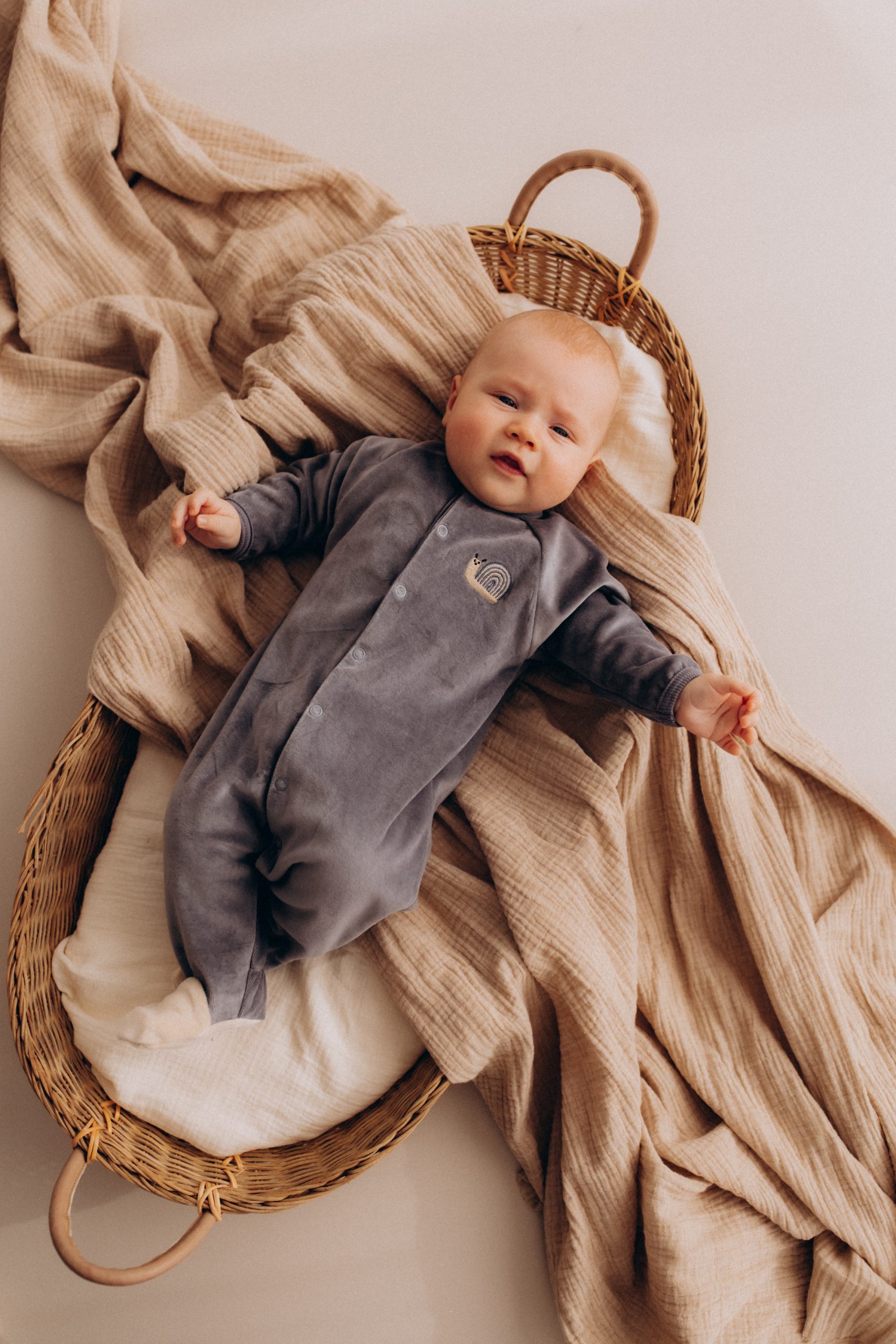 Woolly Organic Embroidered Sleepsuit tutina velluto ricamata AW26