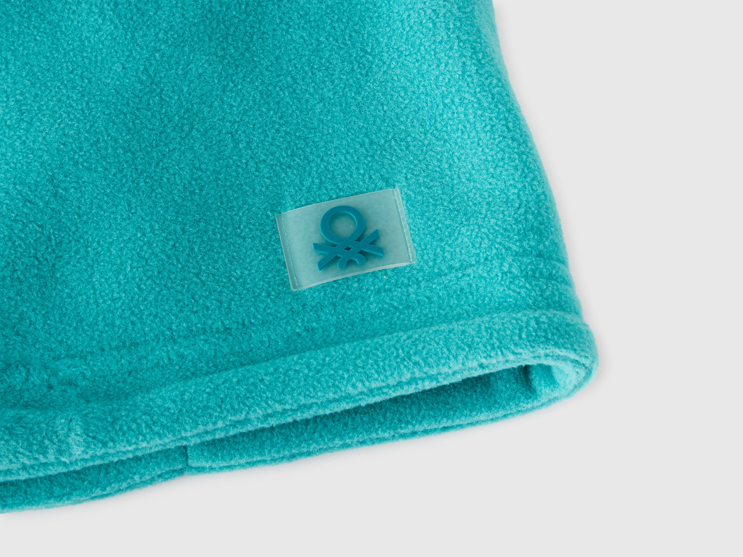 Benetton Bags and Accessories Scaldacollo pile logo
