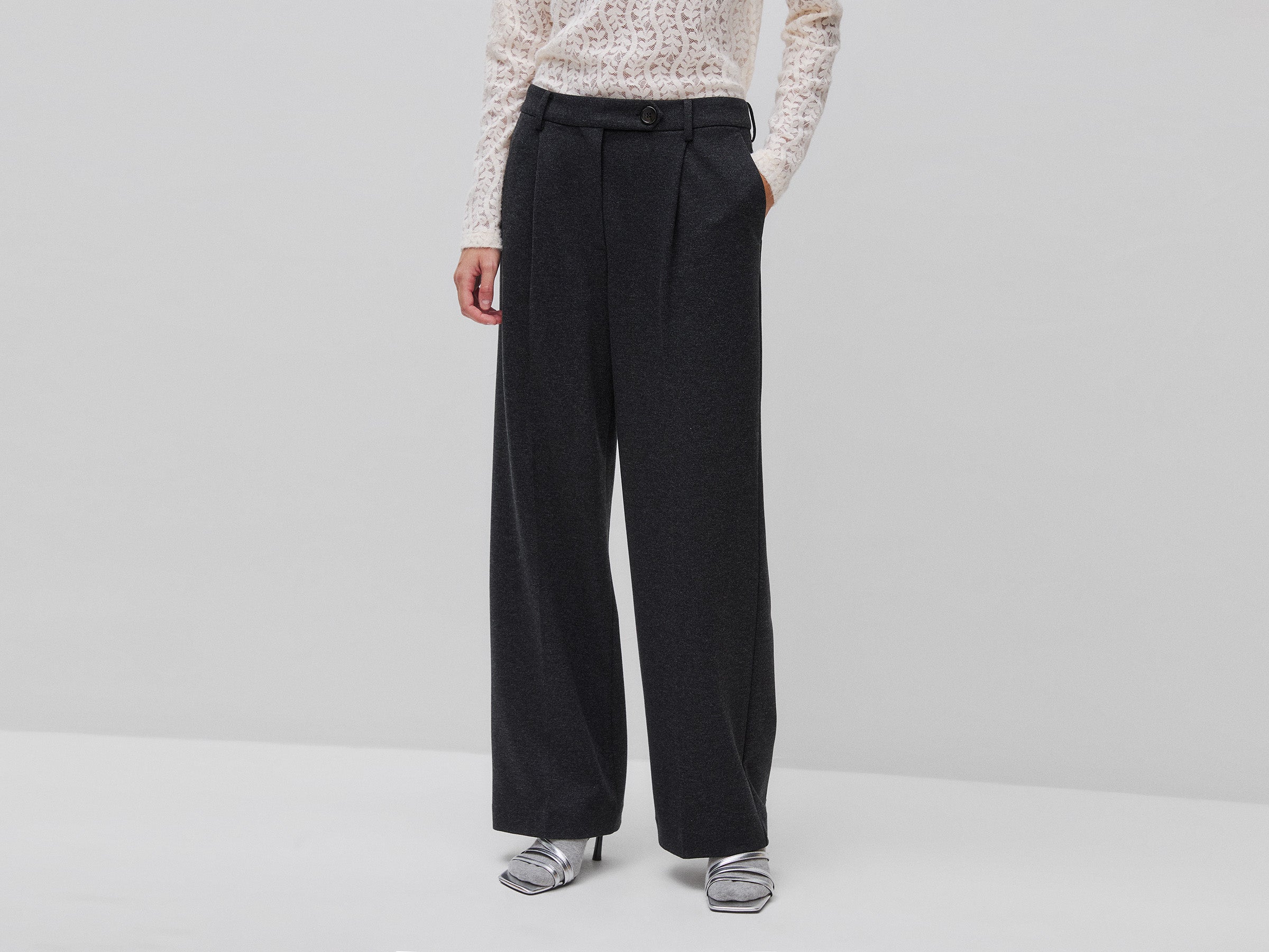 United Colors of Benetton Trousers pantaloni flanella con pieghe