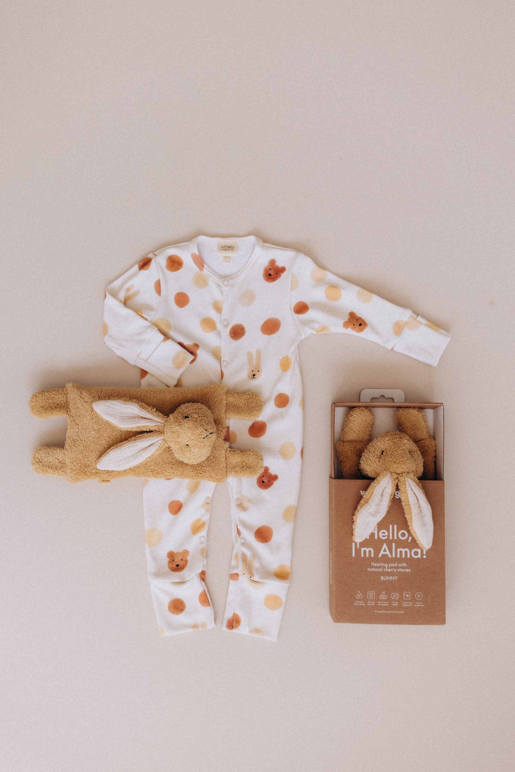 Woolly Organic Bunny cuscinetto noccioli ciliegia 34 cm