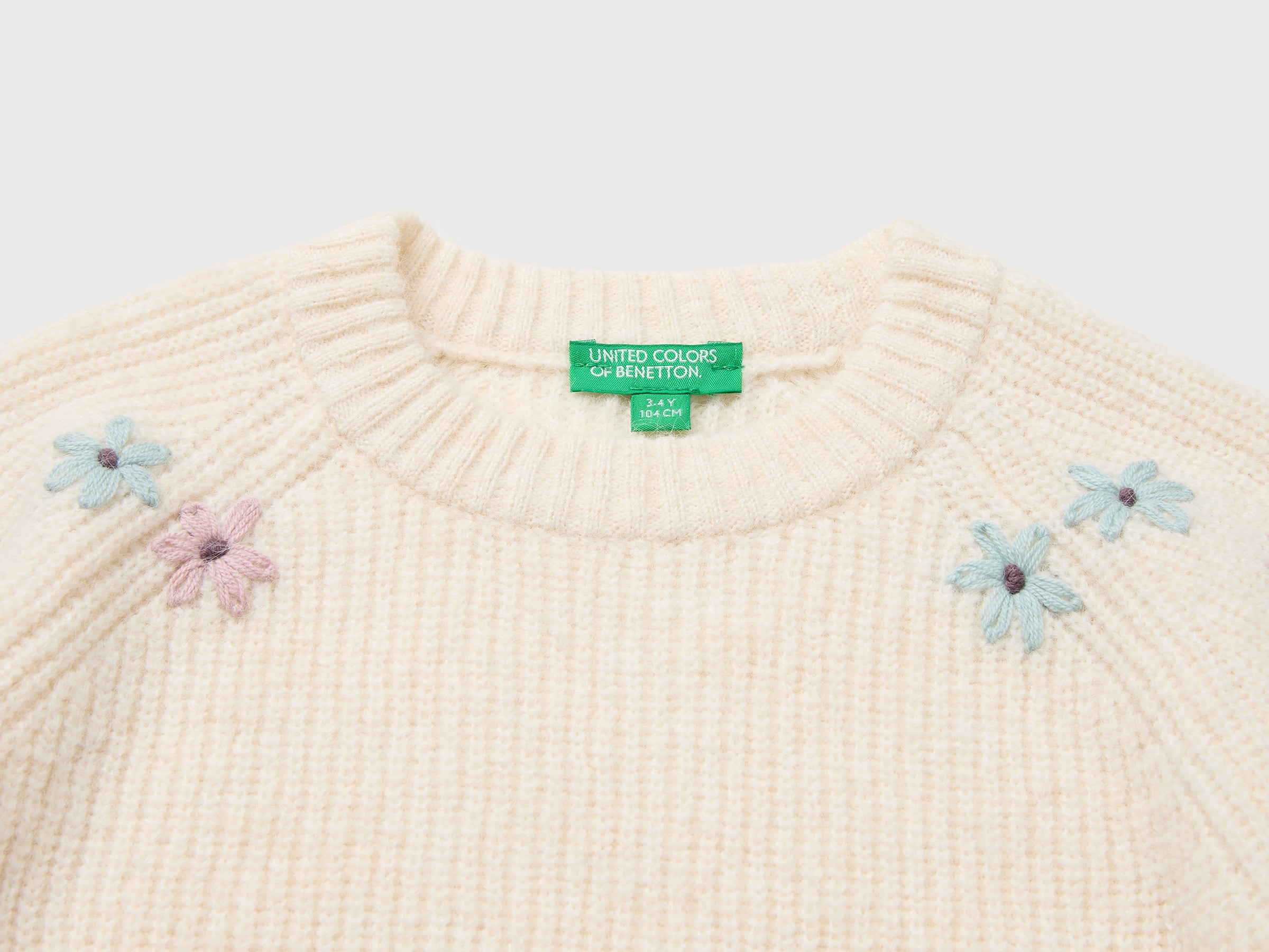 United Colors of Benetton Sweaters Maglione lana fiori 104