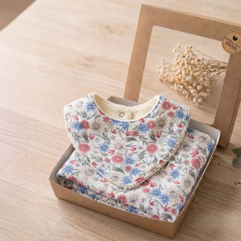 Petite Citrouille Les Essentiels Emma box bavaglino mussola cotone