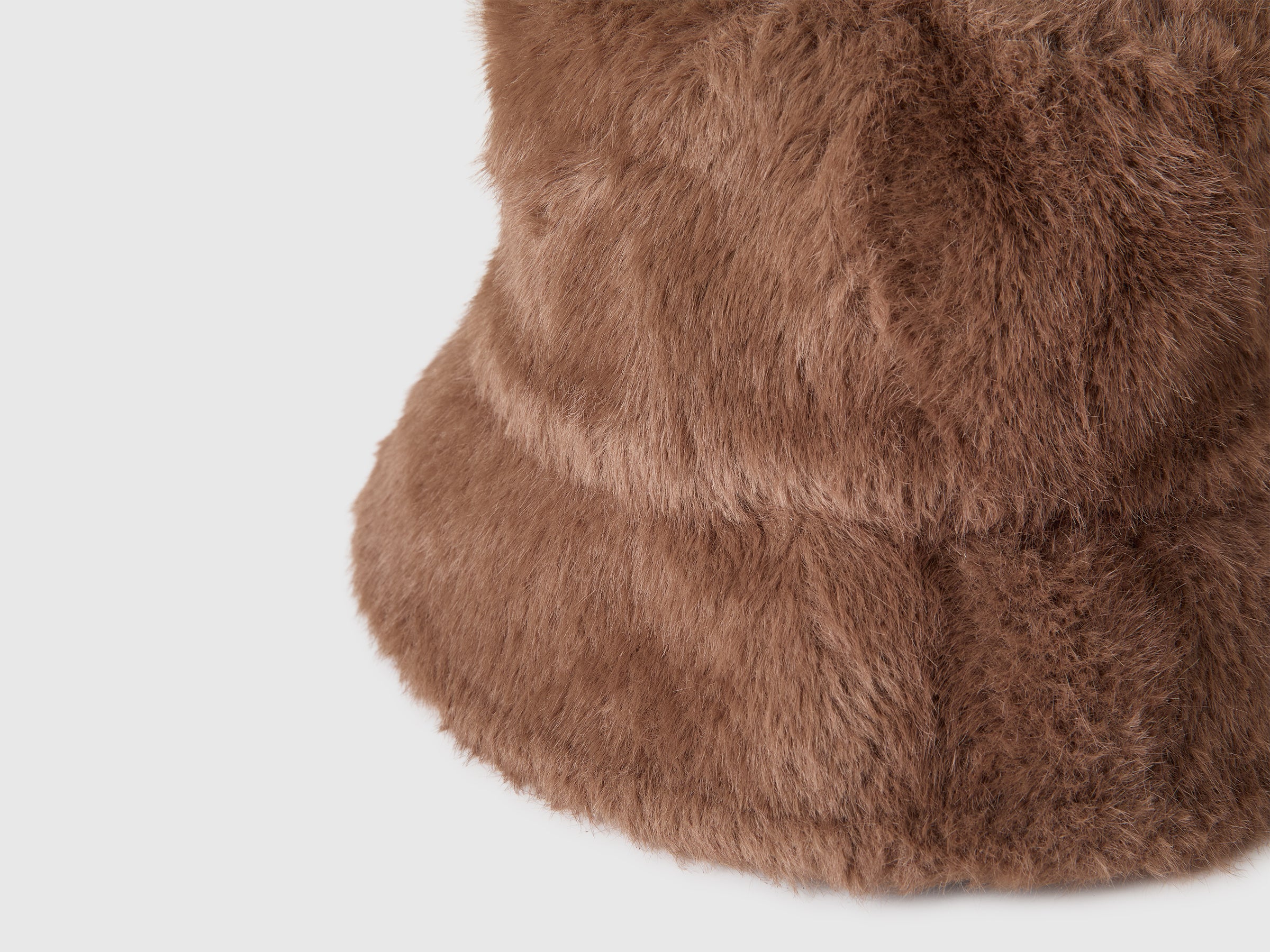 United Colors of Benetton cappello reversibile pelliccia sintetica