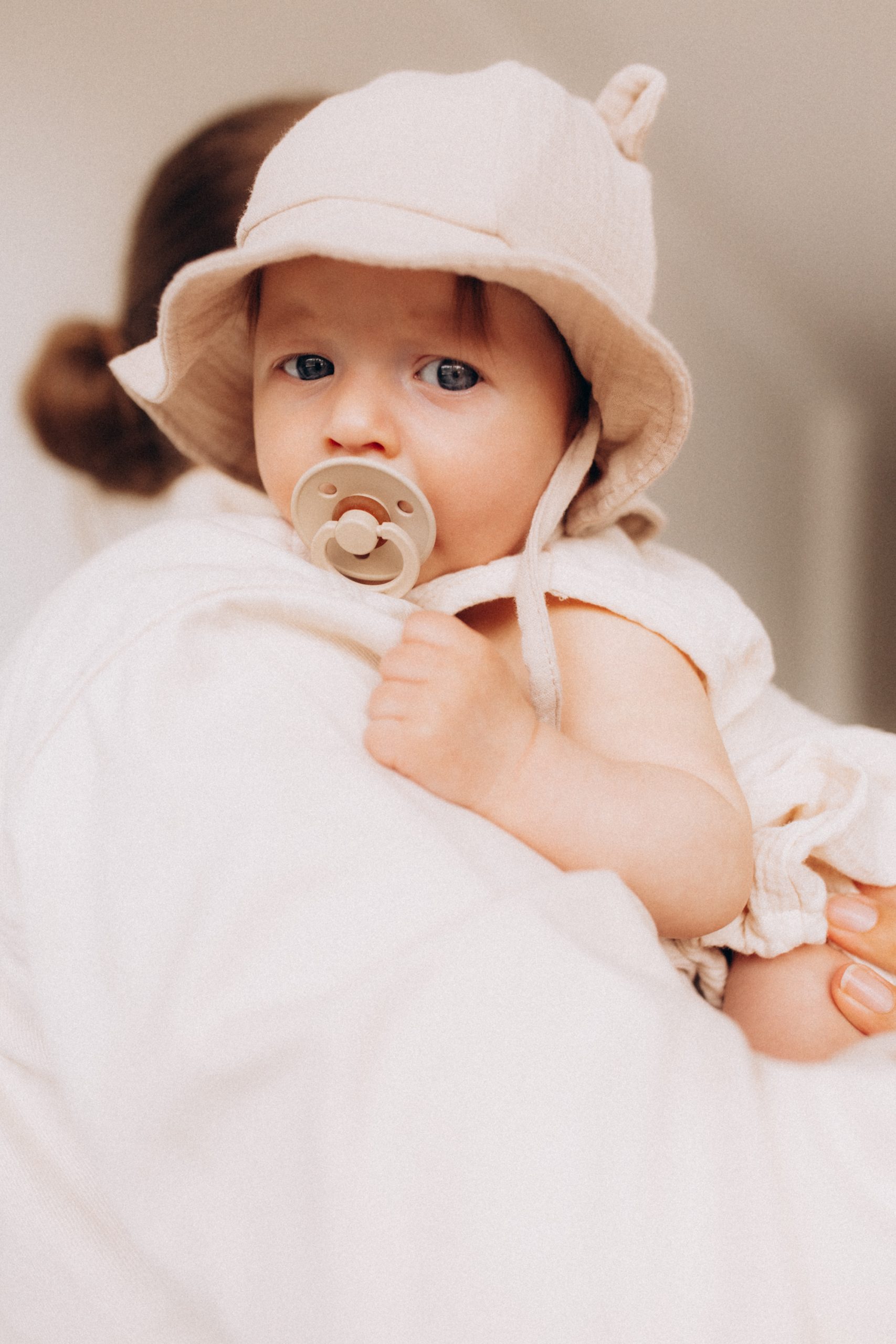Woolly Organic Teddy Ears SS27 cappello neonato mussola Ecru