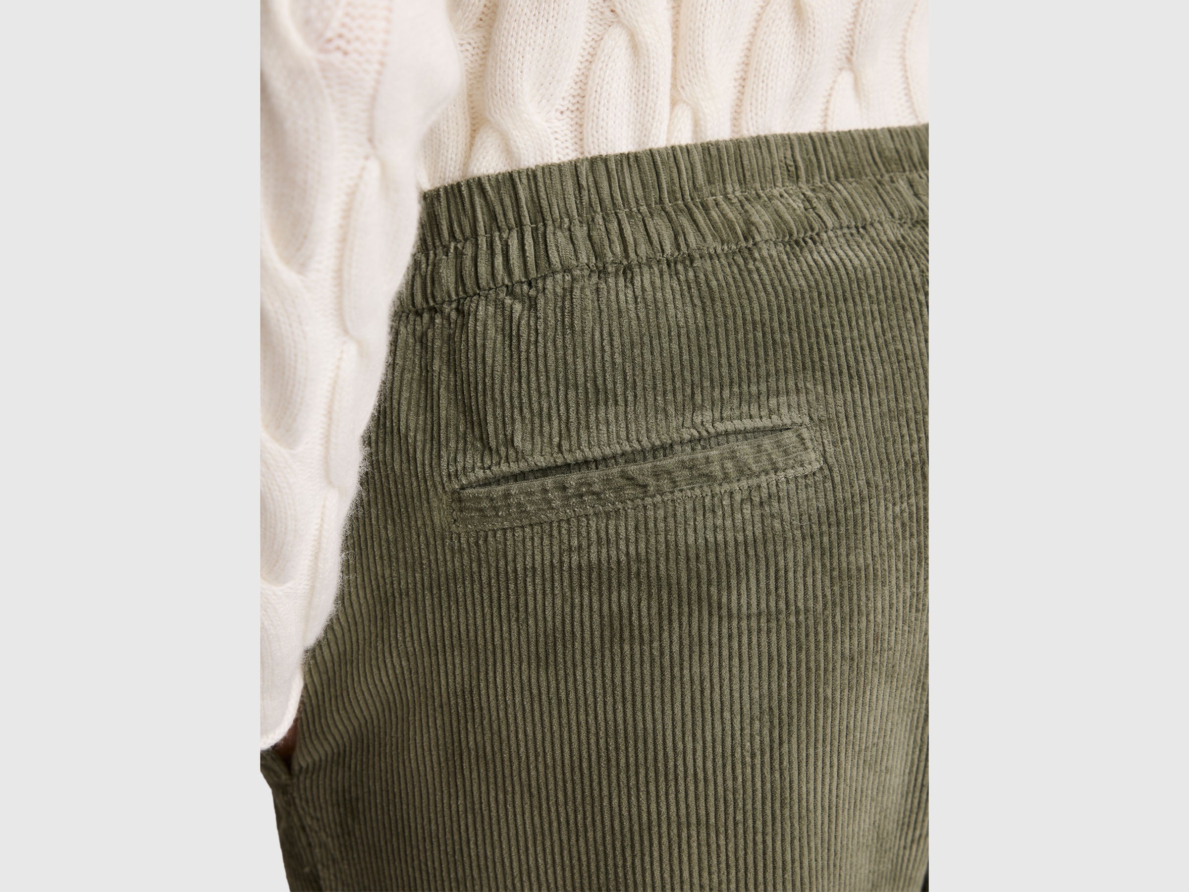 United Colors of Benetton Chinos in velvet with stretch waist pantalone